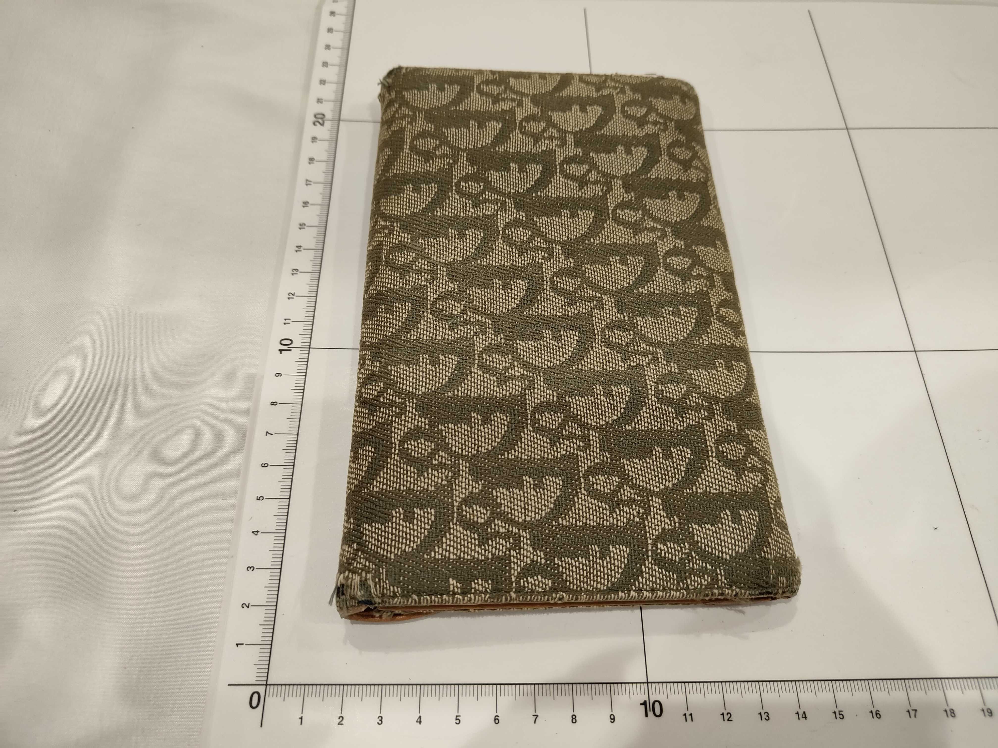 wallet — view 2