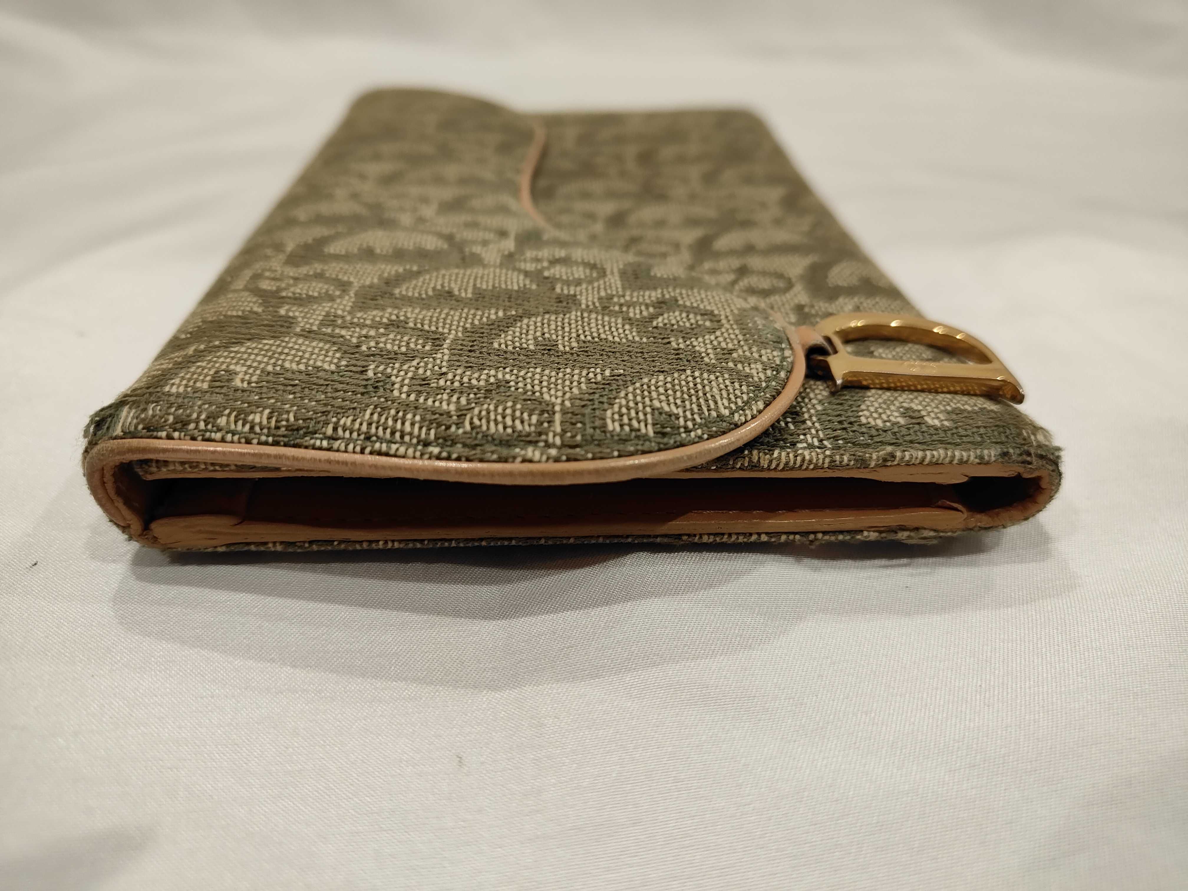 wallet — view 5