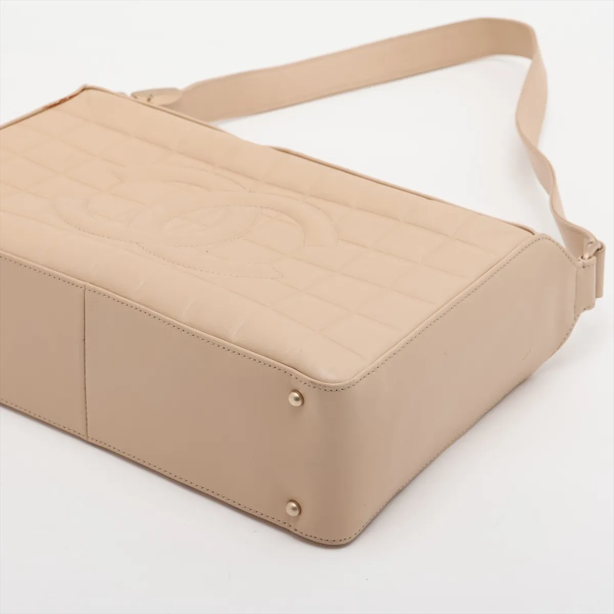 Chocolate Bar Lambskin Shoulder Bag, Beige with Gold Hardware, Item No. 8231597 (Serial No. 8) — view 3