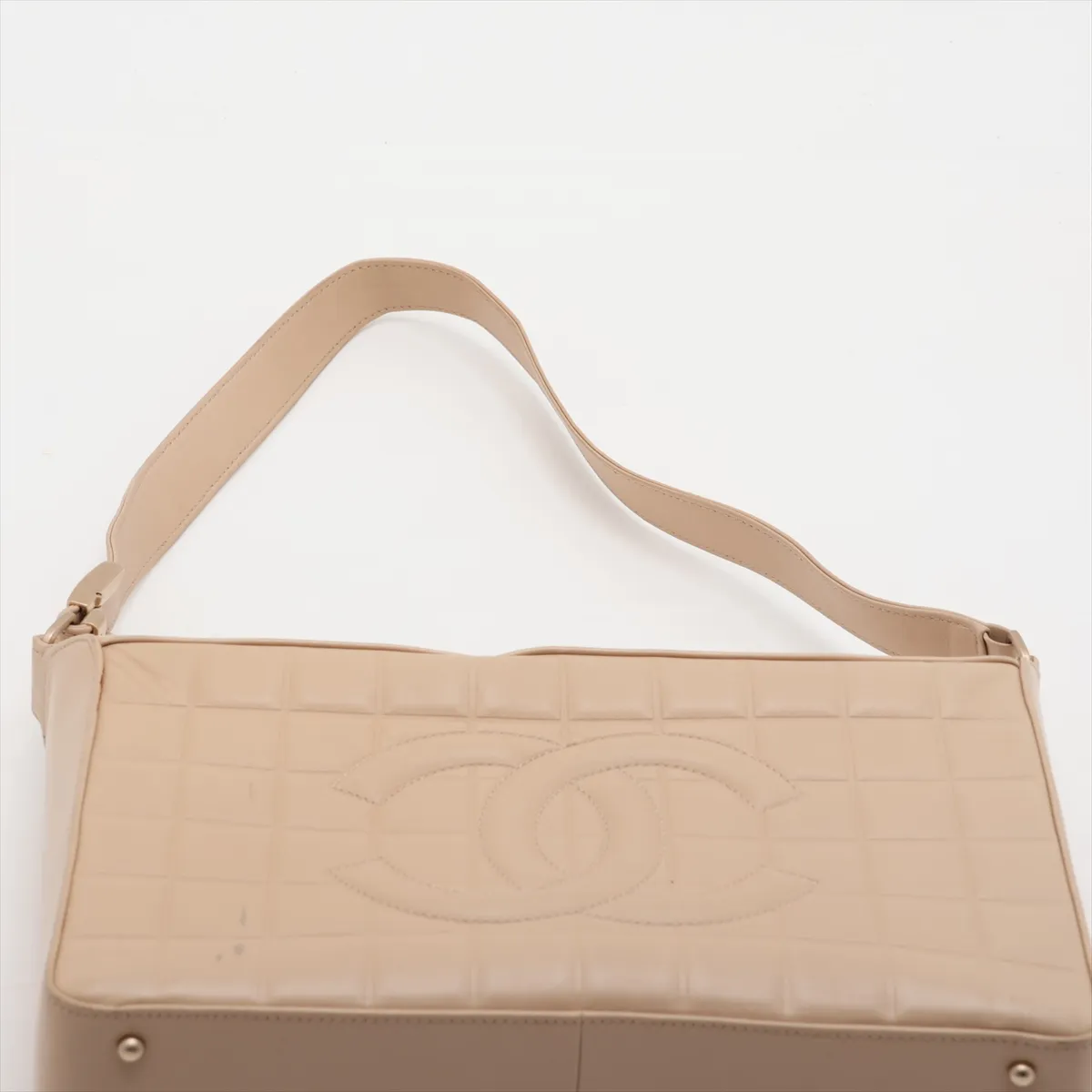 Chocolate Bar Lambskin Shoulder Bag, Beige with Gold Hardware, Item No. 8231597 (Serial No. 8) — view 6