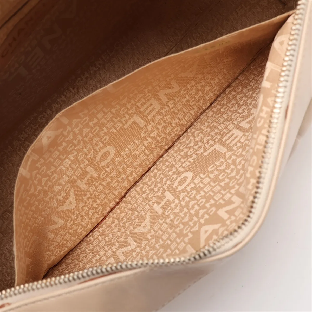 Chocolate Bar Lambskin Shoulder Bag, Beige with Gold Hardware, Item No. 8231597 (Serial No. 8) — view 9