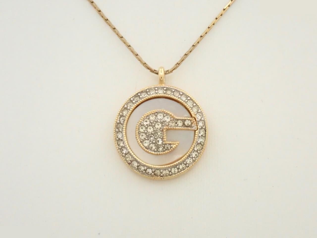 Other lines: Precious metals, necklaces, pendants, chain approx. 38cm
