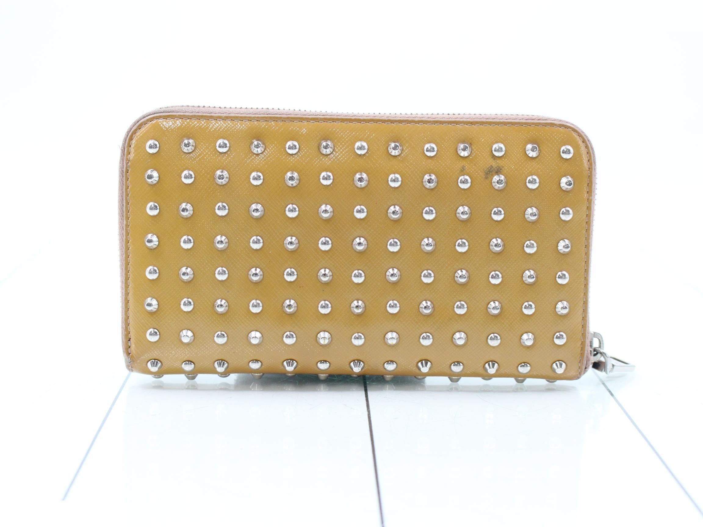 Other lines: Bags and Wallets — view 2