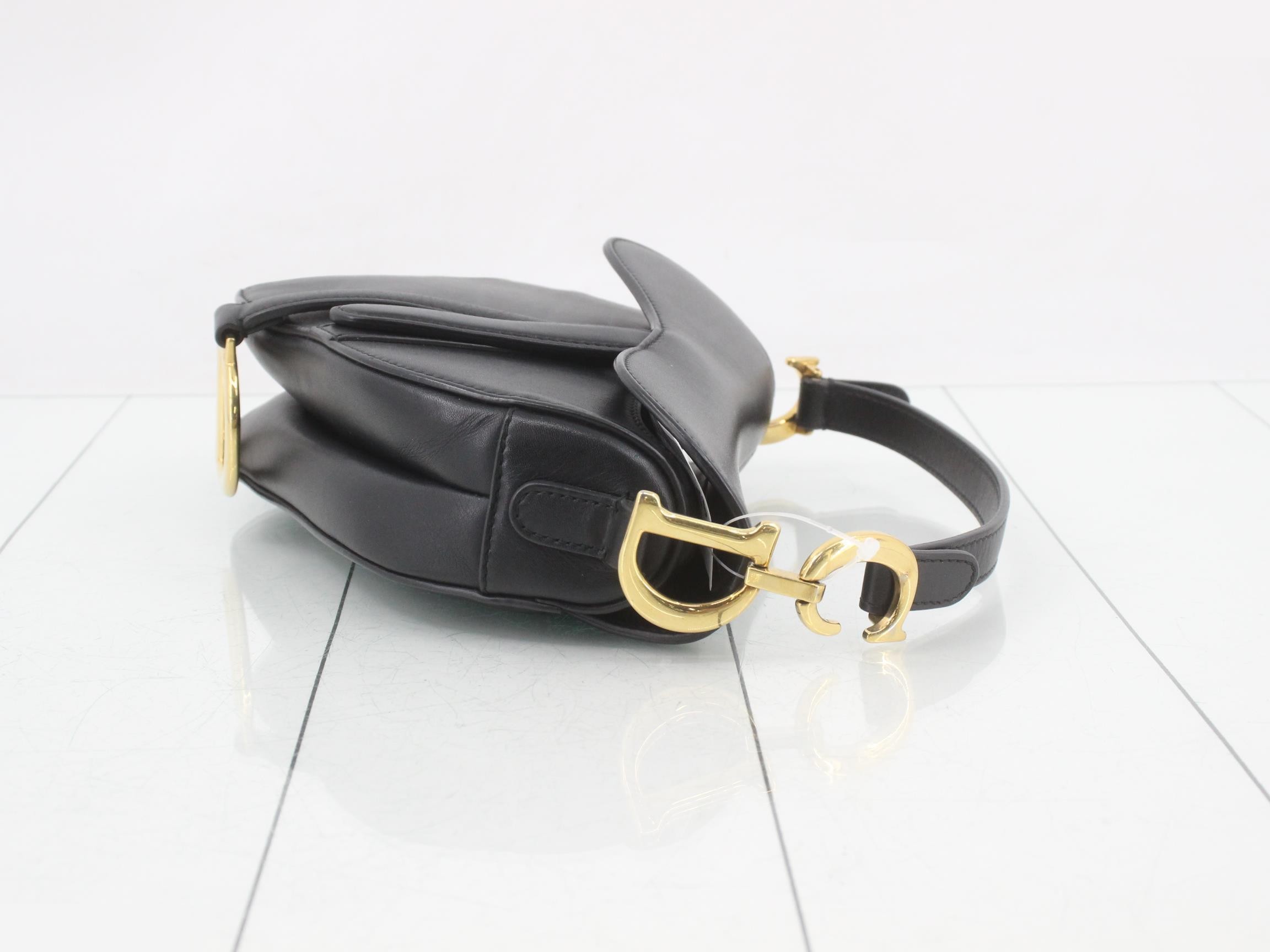 Smooth calfskin saddlebag, medium size, leather, black — view 3