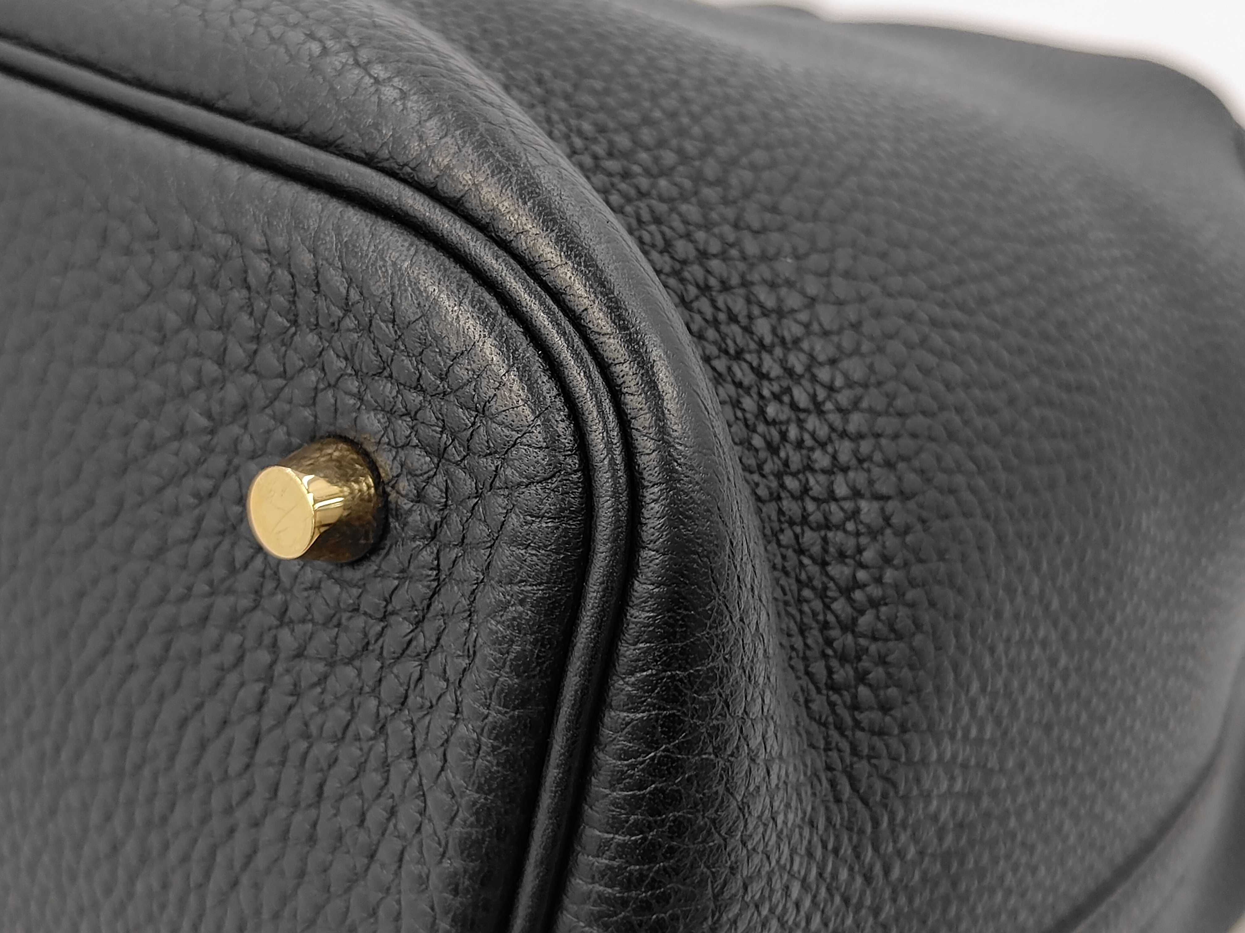 Picotin Lock MM handbag in Taurillon Clemence leather, black, Y stamp. — view 3