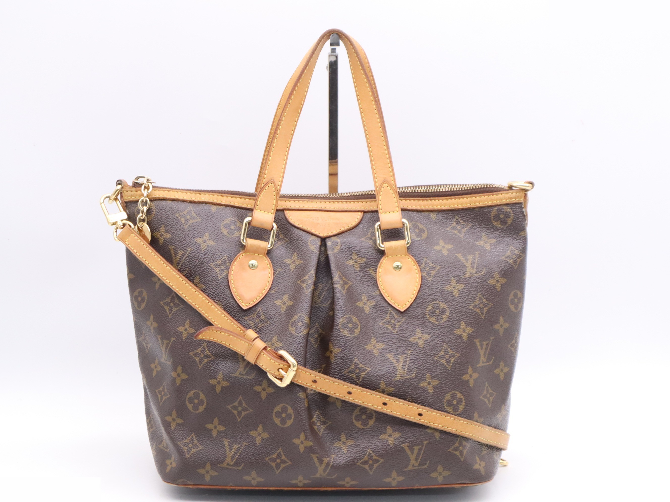 Palermo PM with shoulder strap