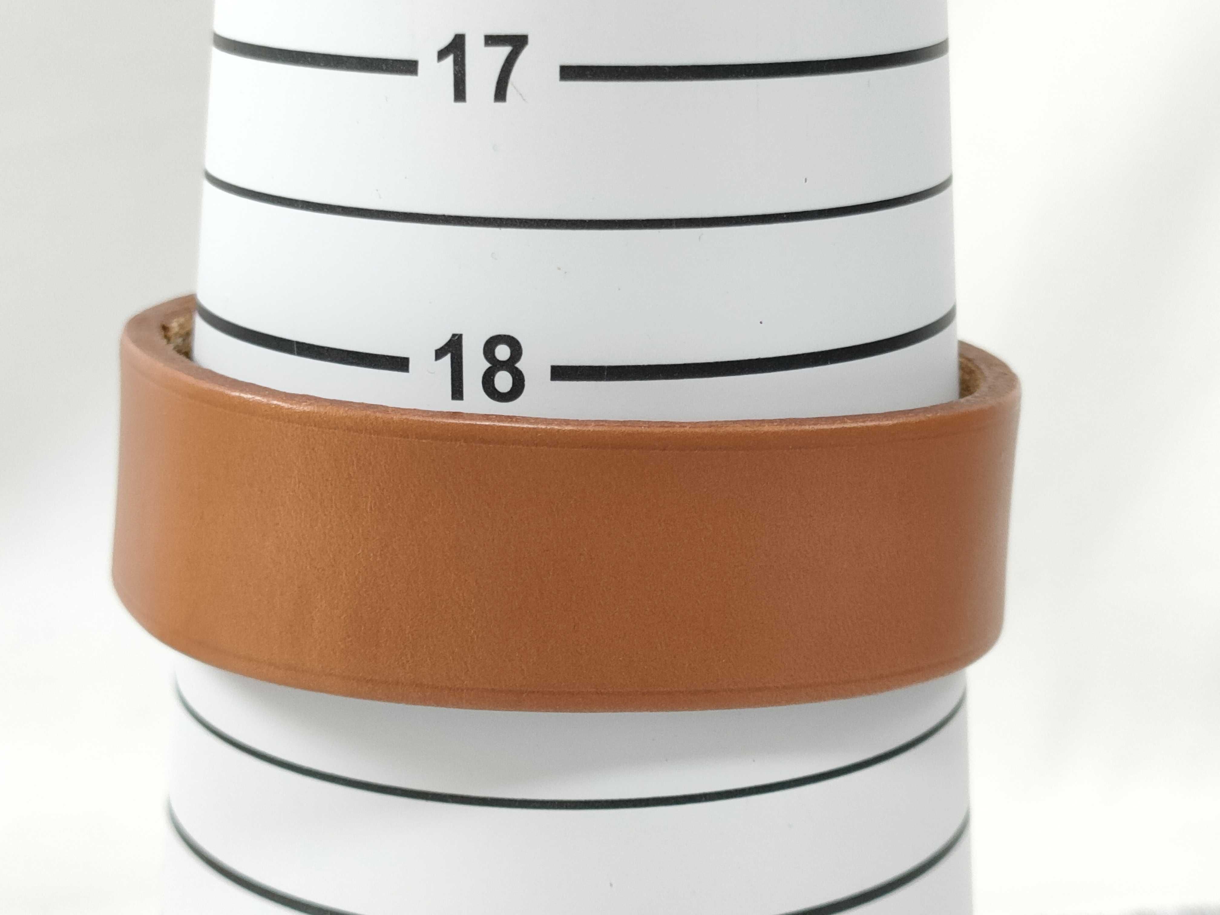 Pour Tour PM Leather Brown Bracelet ( E stamp) Bracelet/Bangle — view 7