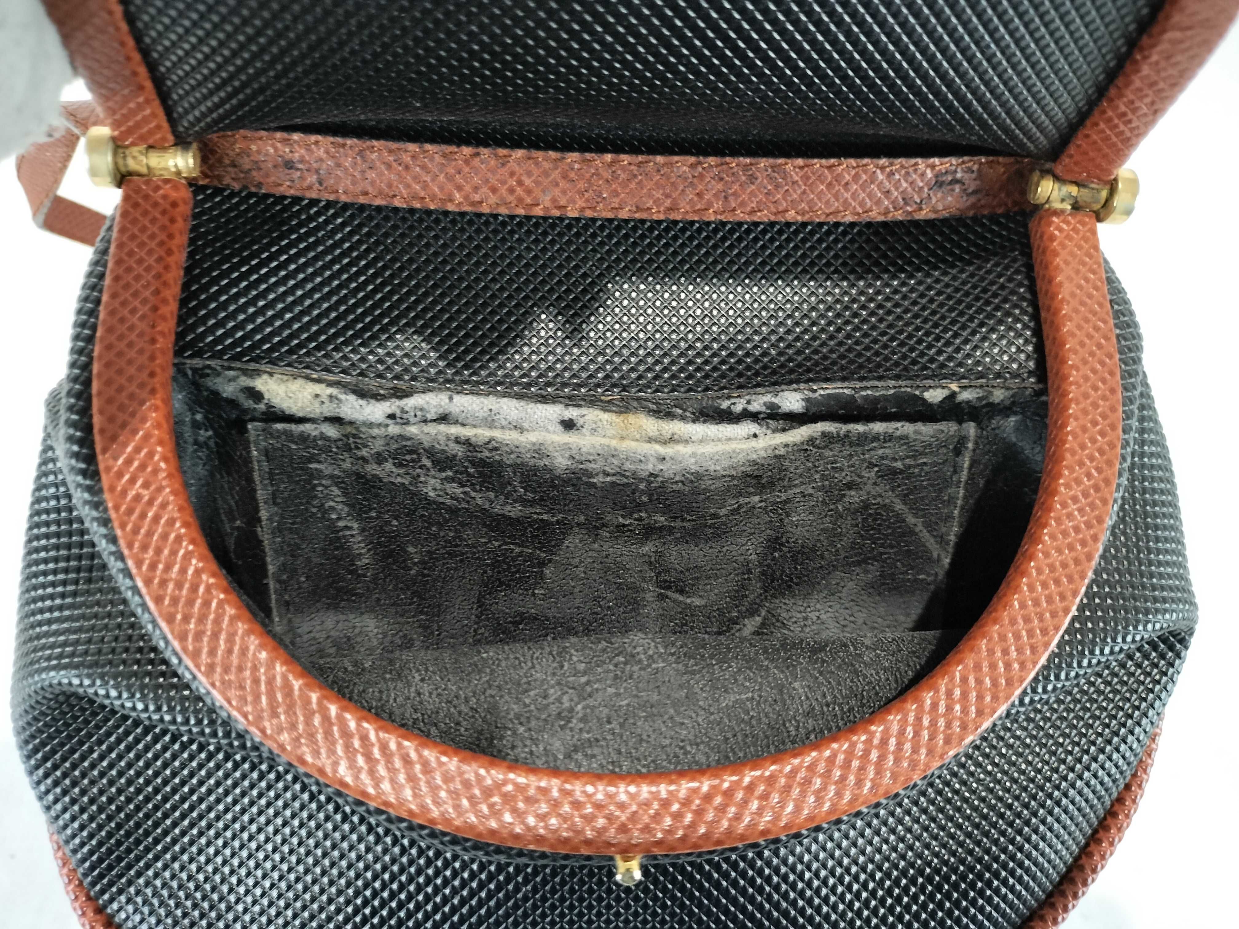 Vintage Shoulder Bag (with some deterioration inside) — view 9