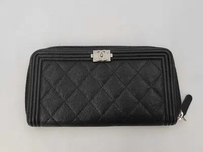 Matelassé Boy Chanel Wallet