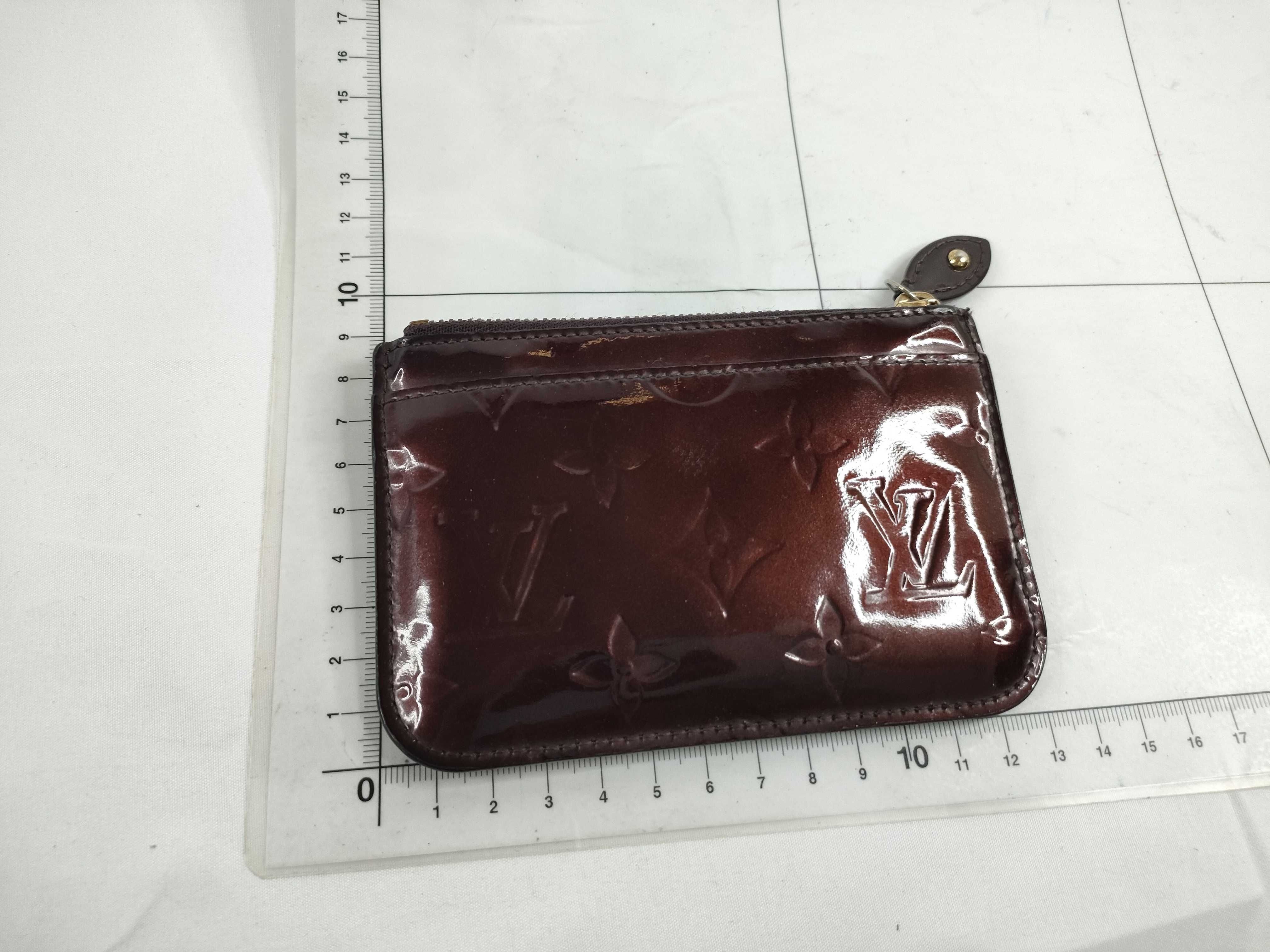 Vernis Coin Case M90220 CA1171 Coin Case — view 2