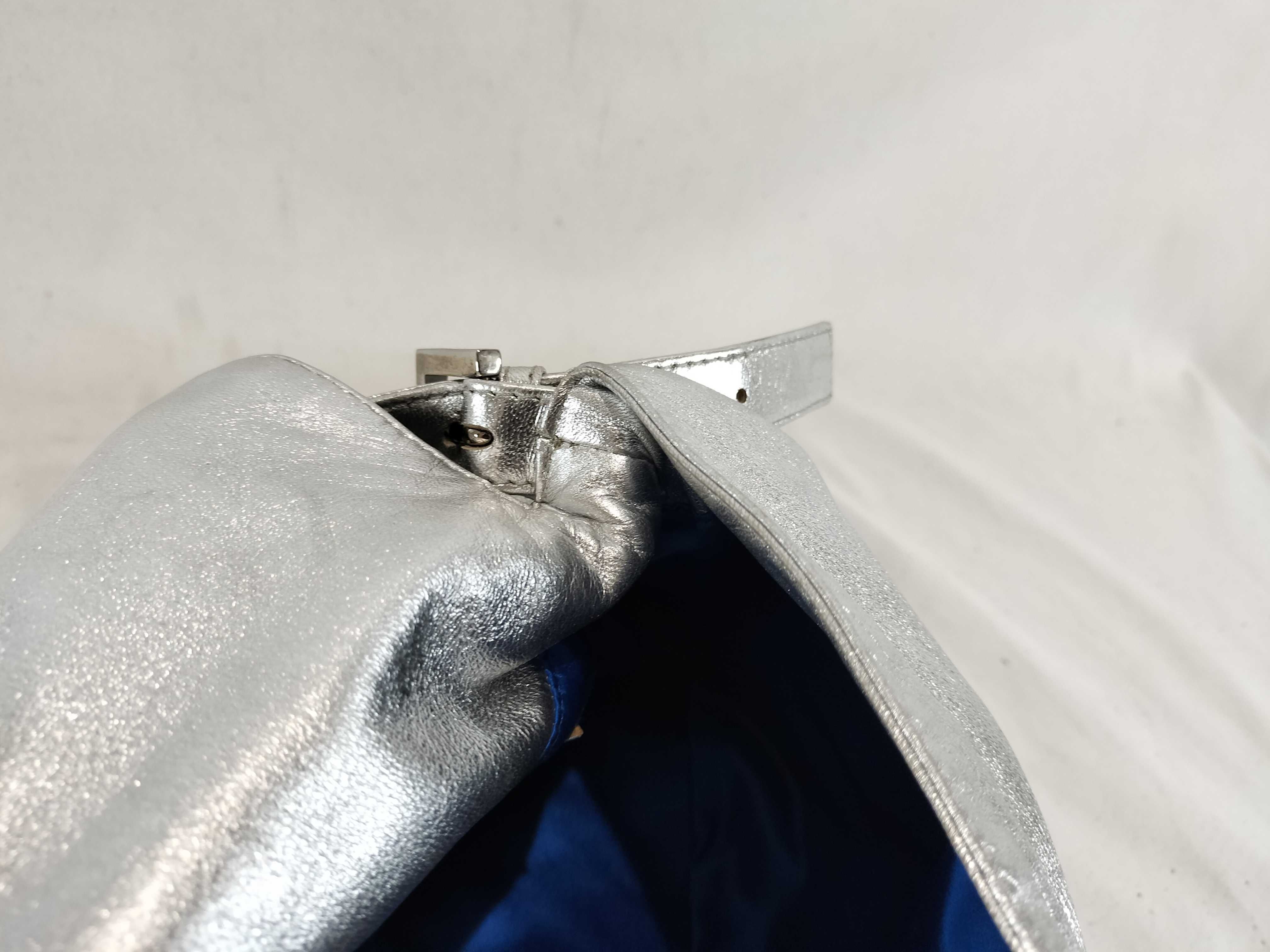 Mamma Bucket/One-Shoulder Bag/Light Stone/Metallic/Silver Handbag — view 13
