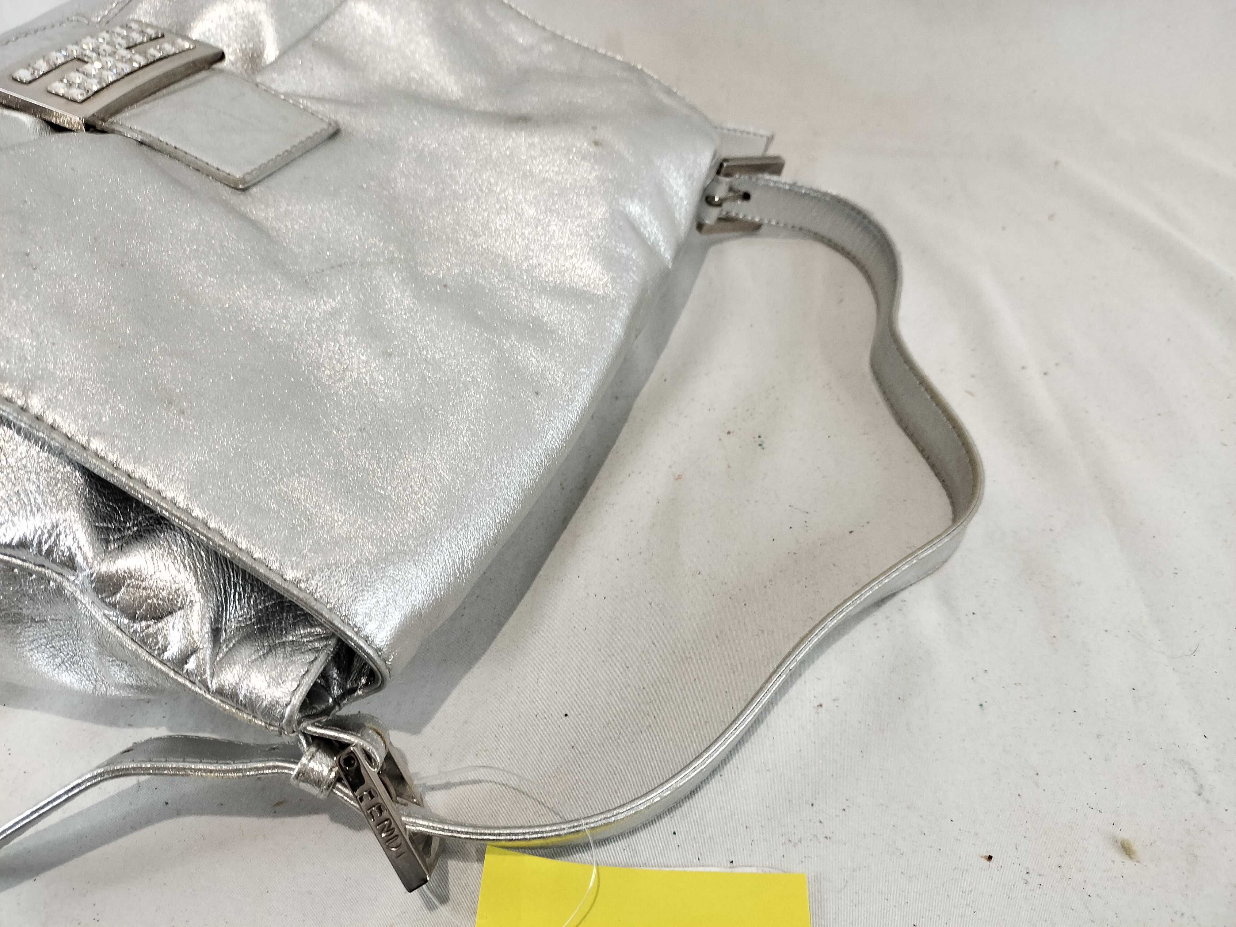 Mamma Bucket/One-Shoulder Bag/Light Stone/Metallic/Silver Handbag — view 4