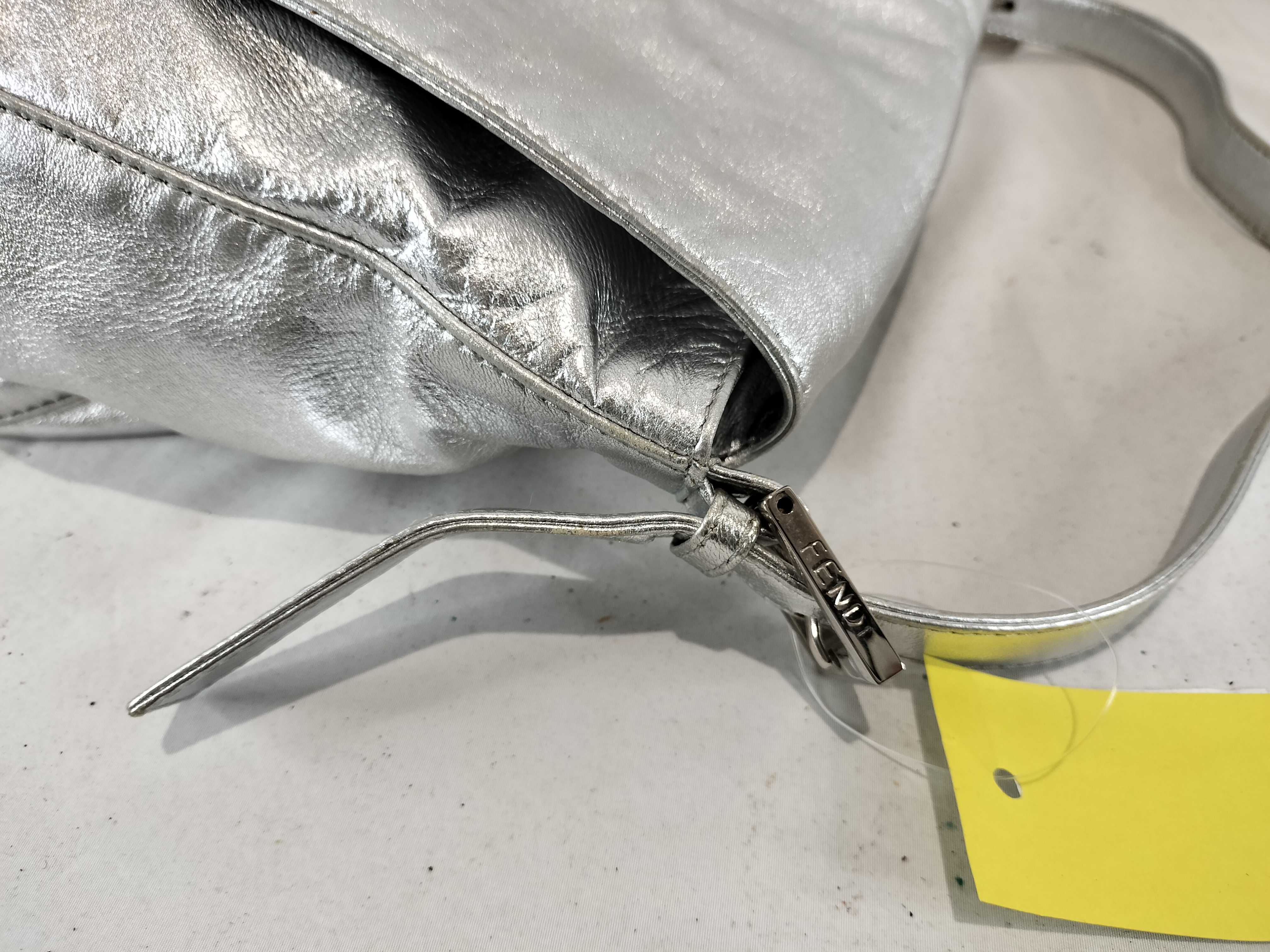 Mamma Bucket/One-Shoulder Bag/Light Stone/Metallic/Silver Handbag — view 6