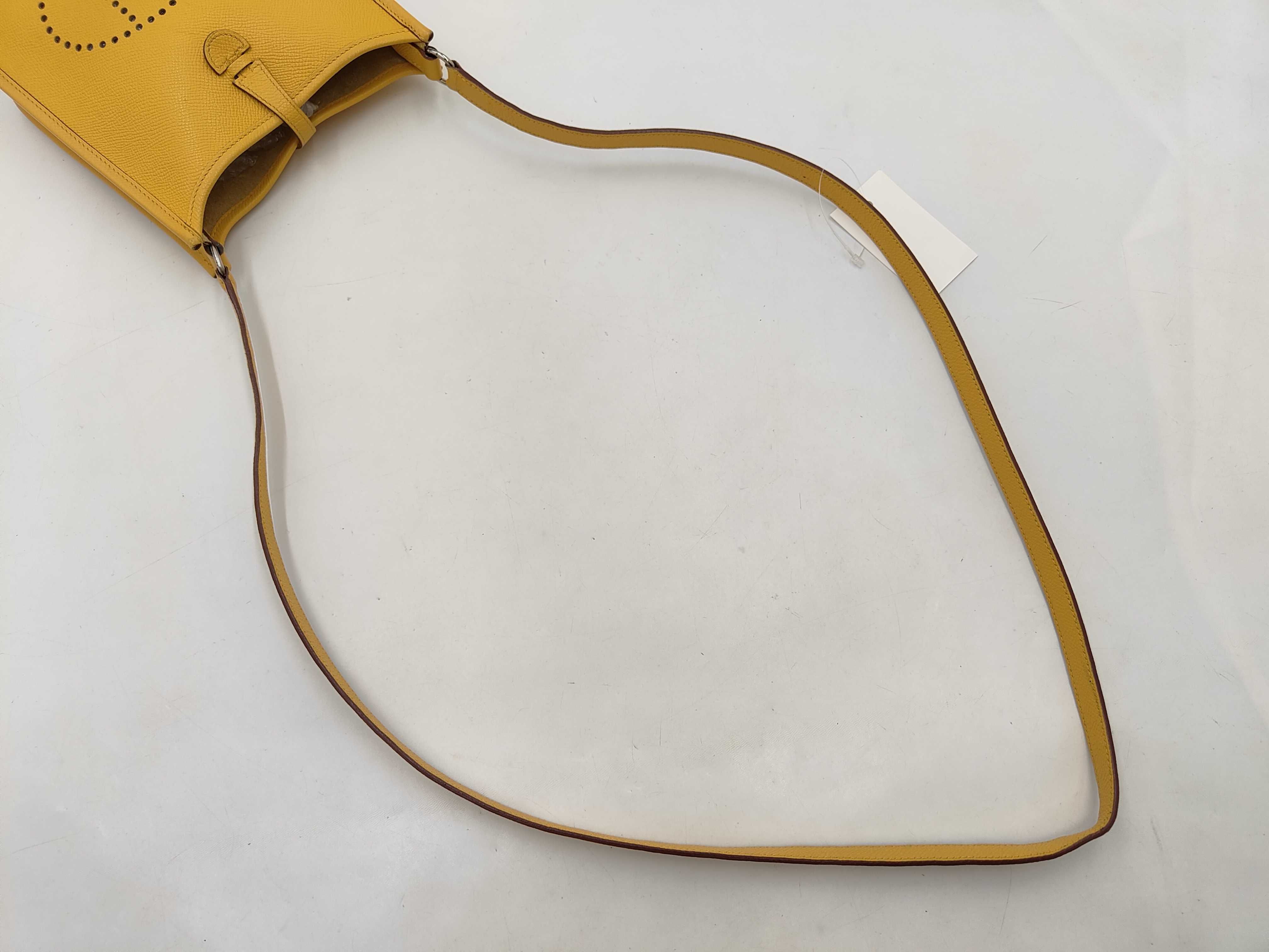Evelyne TPM Epsom Yellow Shoulder Bag M Stamp — view 3