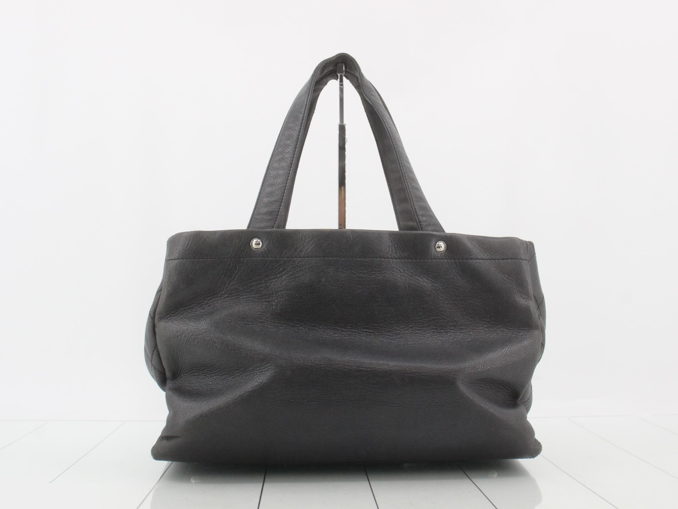 Caviar leather handbag with Coco Mark — view 2