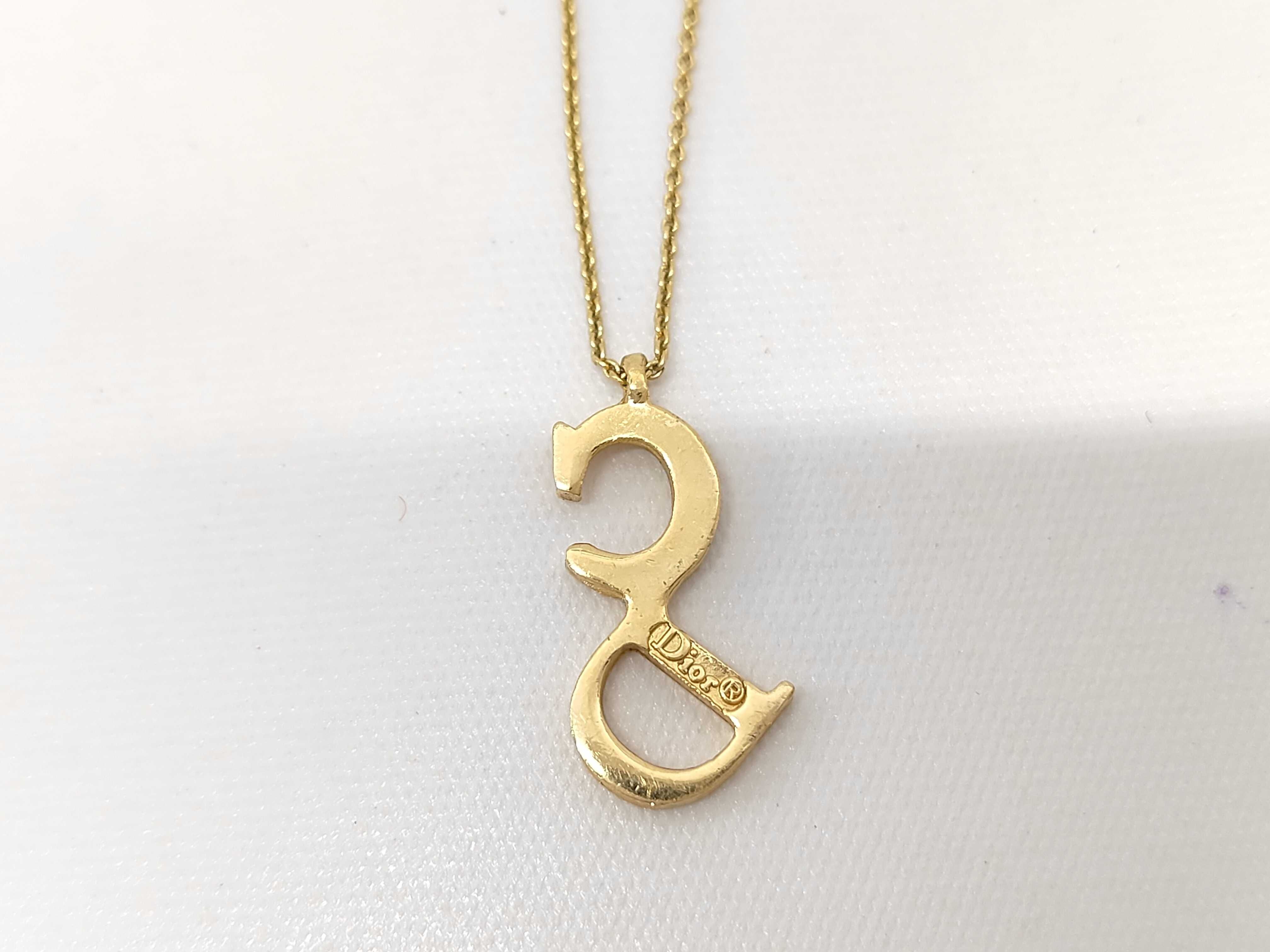 CD logo necklace/gold color necklace — view 2