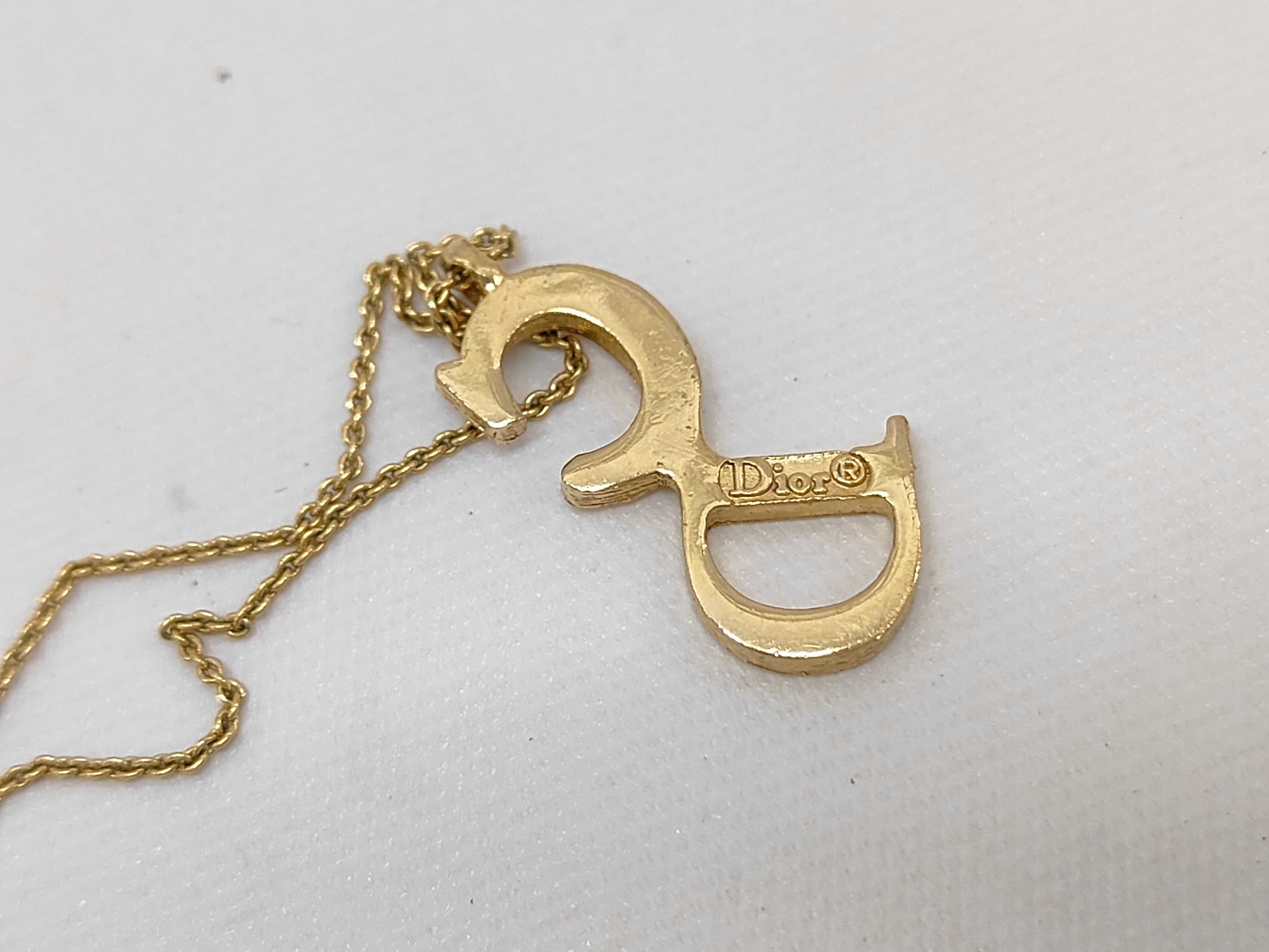CD logo necklace/gold color necklace — view 6