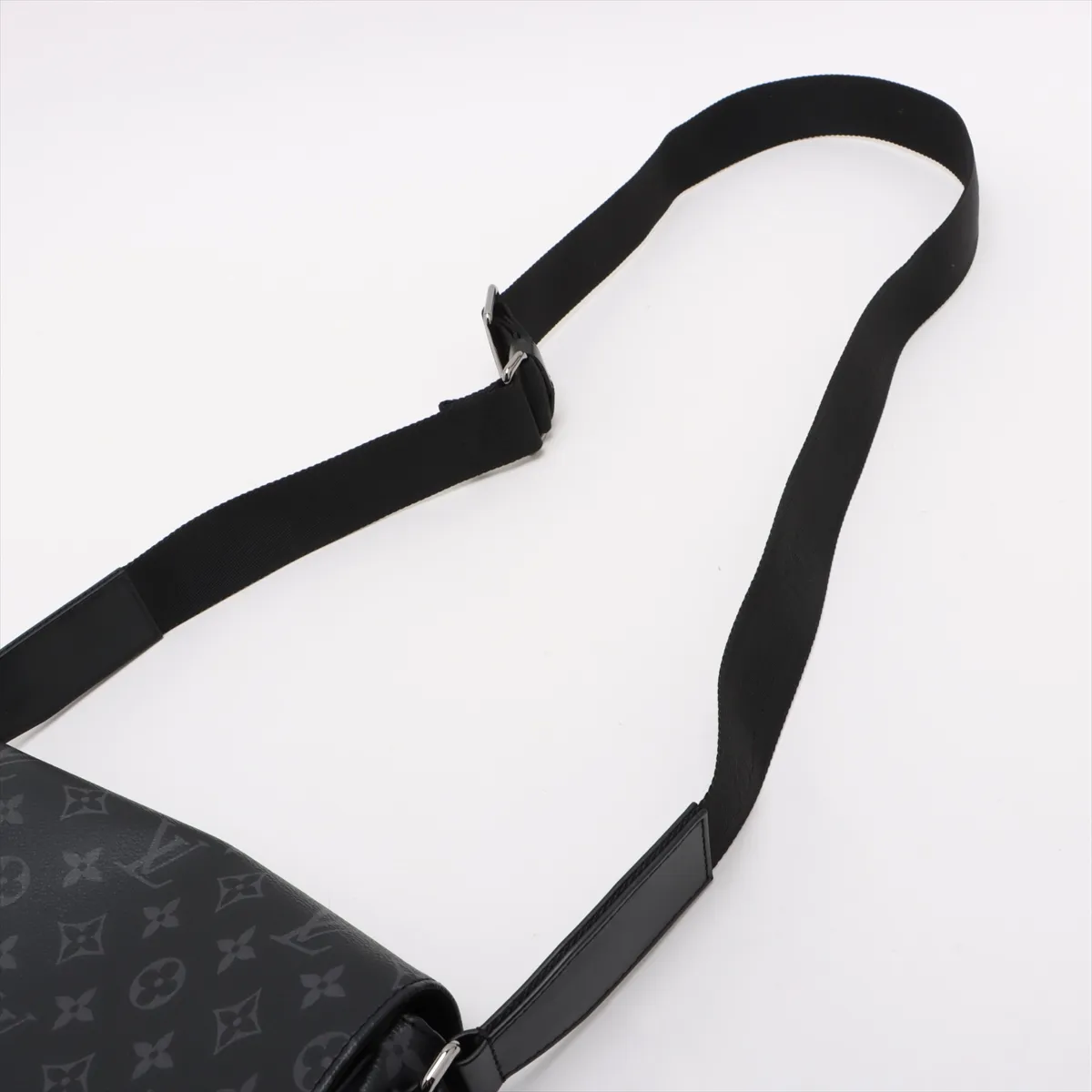 Monogram Eclipse District PMNM M44000 Black RFID response — view 5