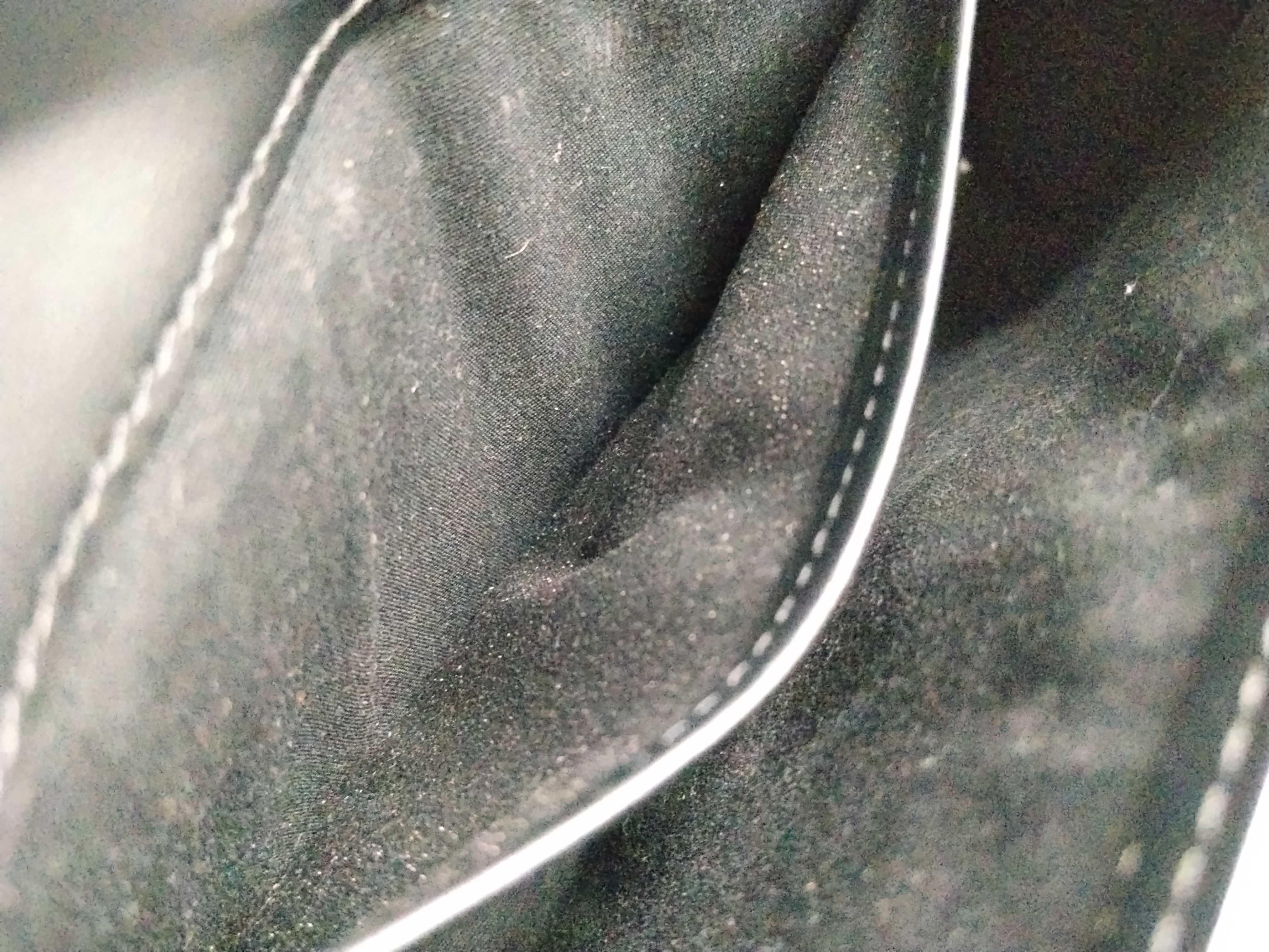 Epi M5273C Honfleur Noir Shoulder Bag — view 14