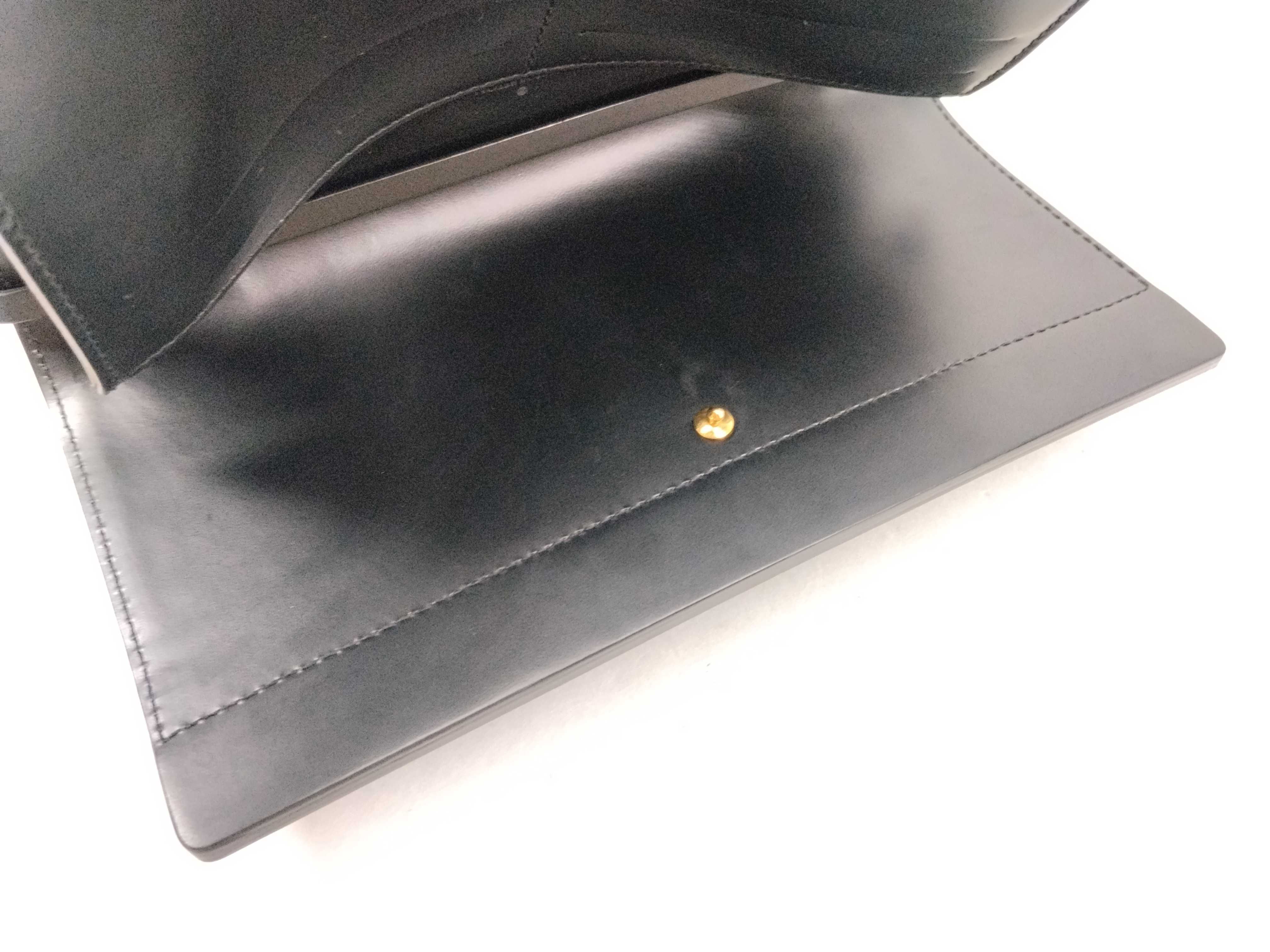 Epi M5273C Honfleur Noir Shoulder Bag — view 8