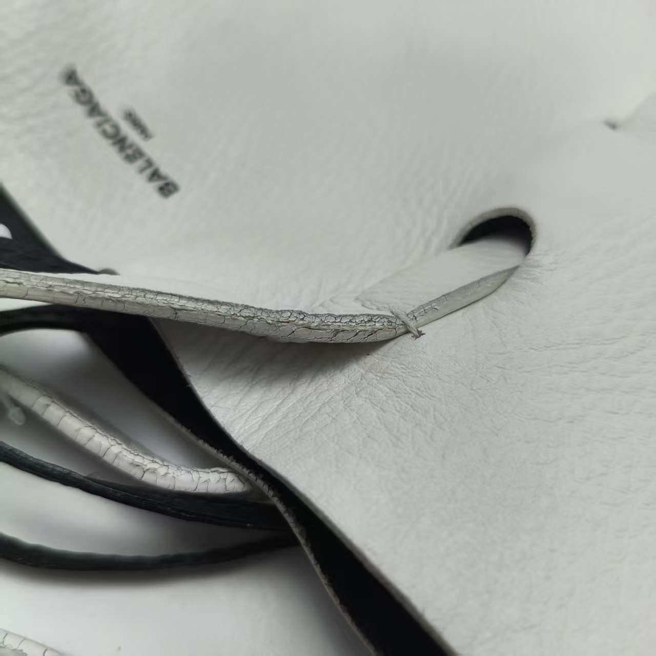 【*Shipped from: China*】BALENCIAGA Cabas Leather Handbag — view 13