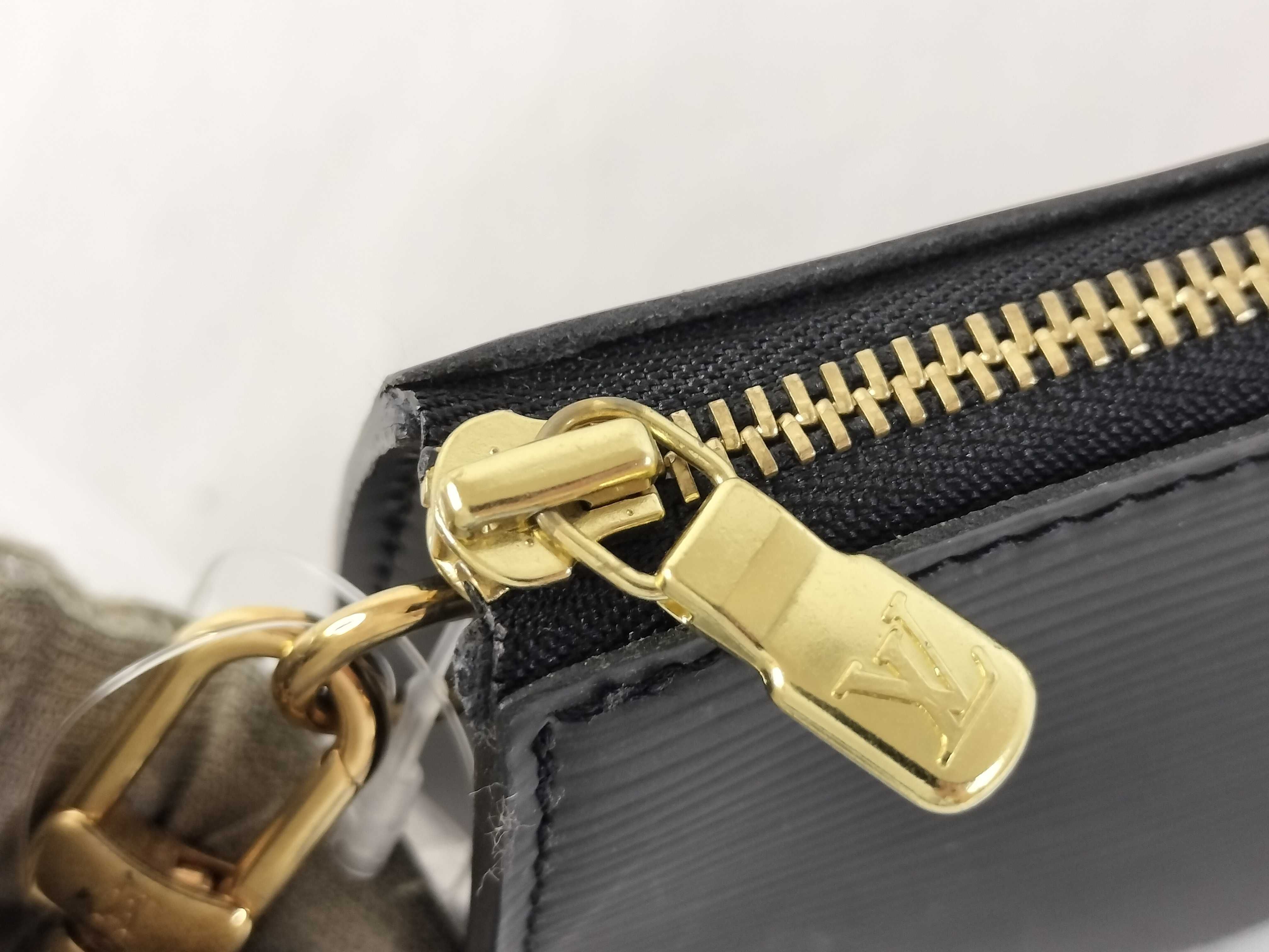 Epi LV Epi Pochette Accessoires M52942 AR1011 Handbag — view 10