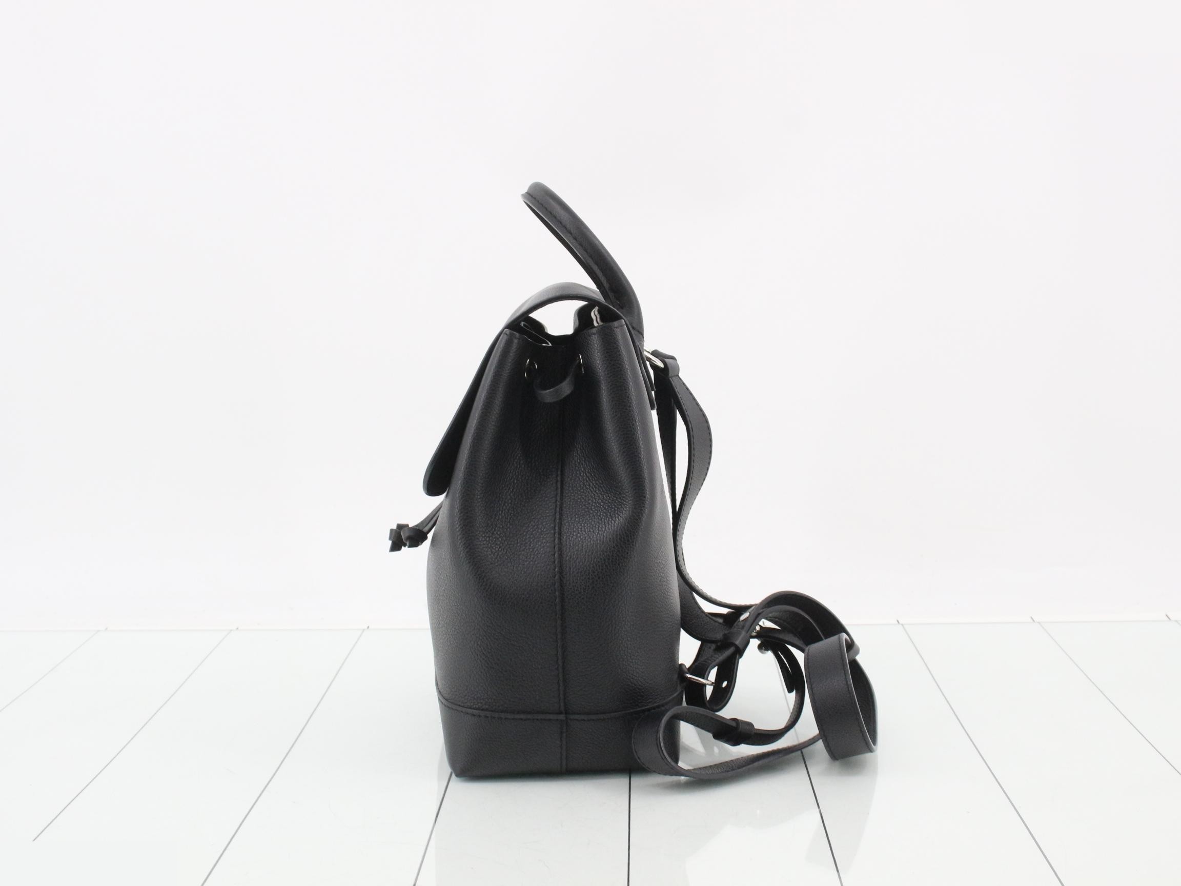 Taurillon Leather Lockme Backpack M41815 — view 3
