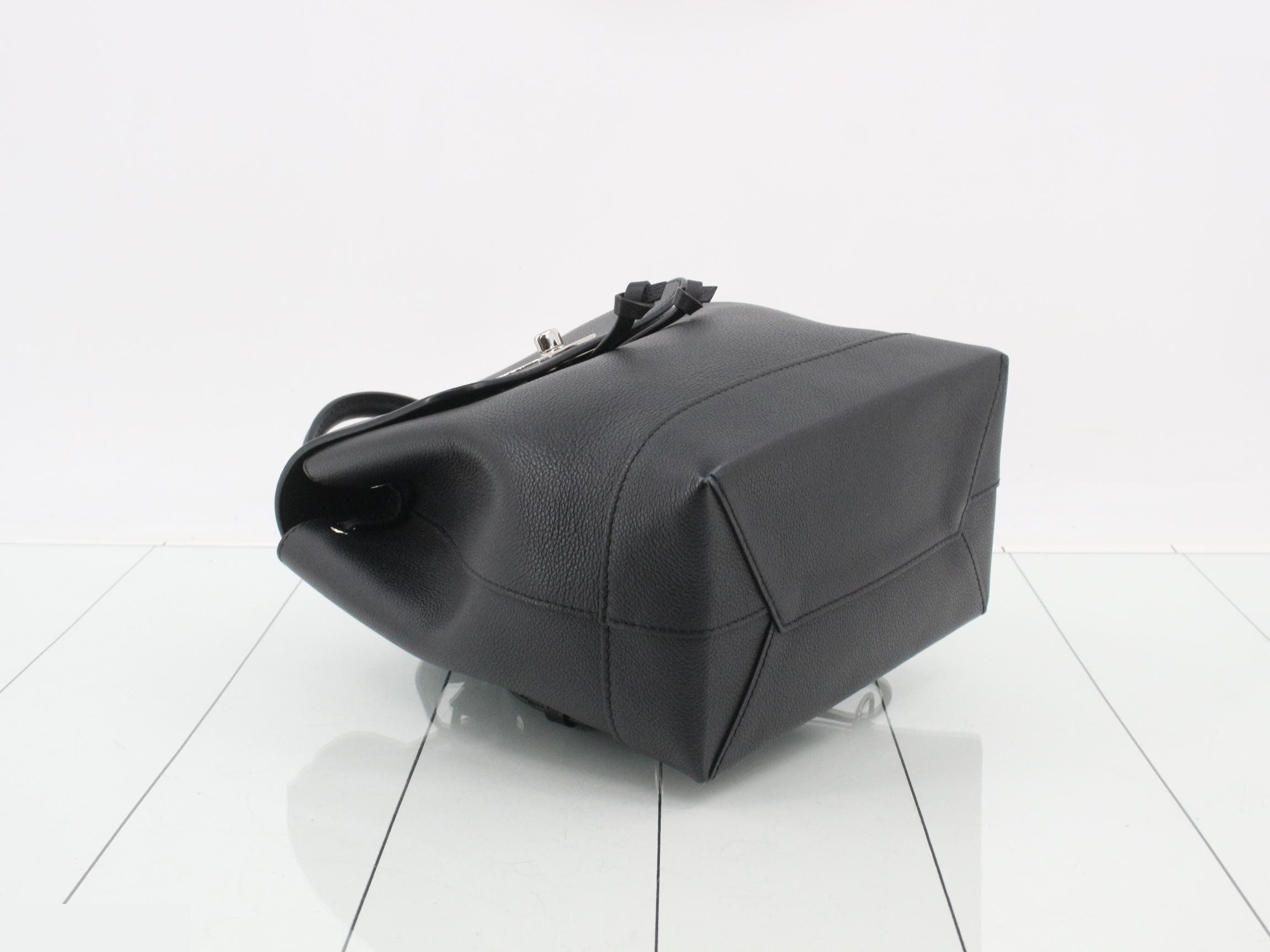 Taurillon Leather Lockme Backpack M41815 — view 5
