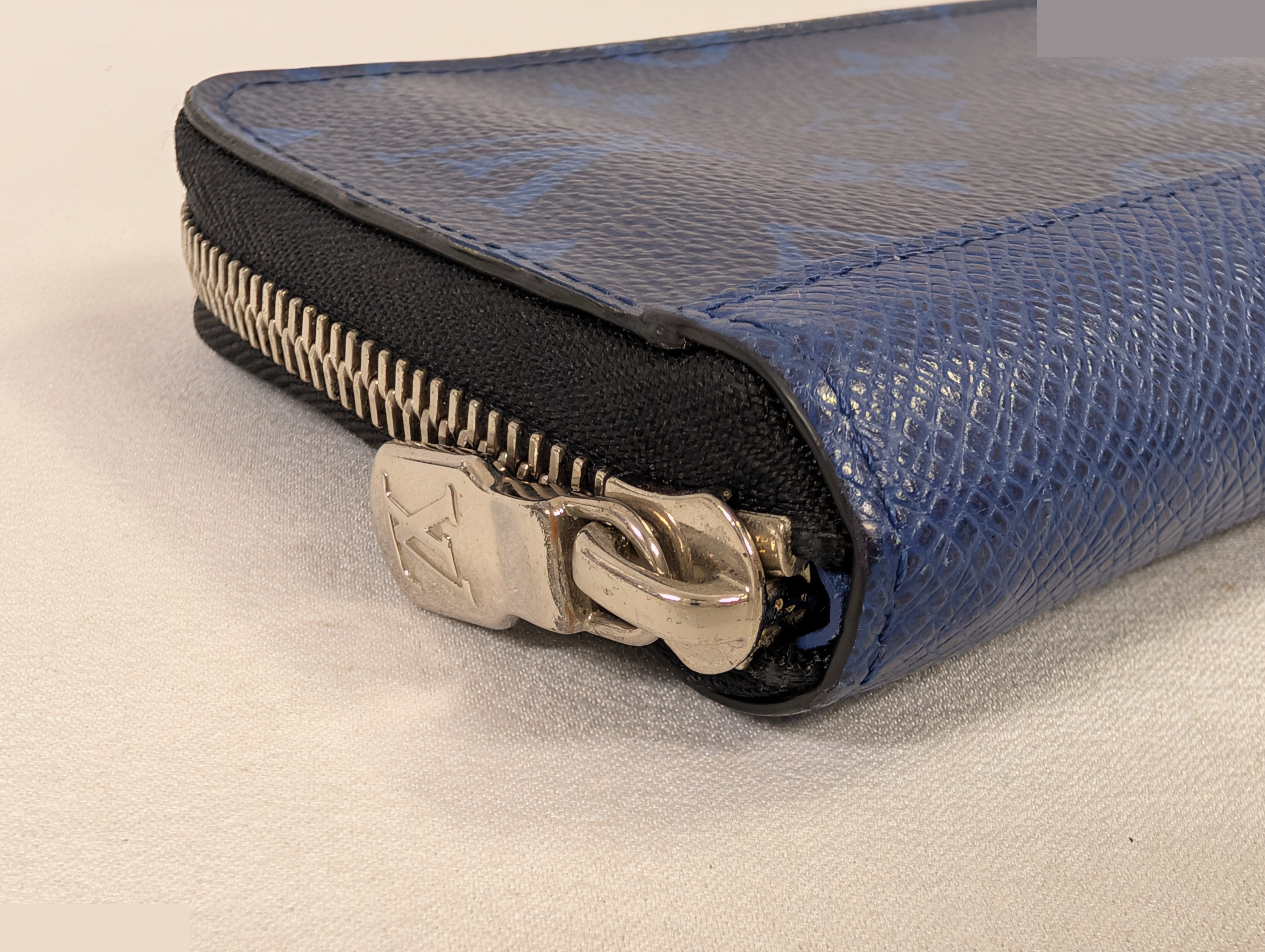 Taigarama Zippy Wallet Vertical M30447 — view 4