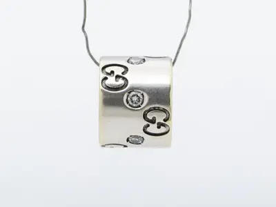 Other items in the line: Precious metal charms and pendants, 750WG with diamond (5.3g)