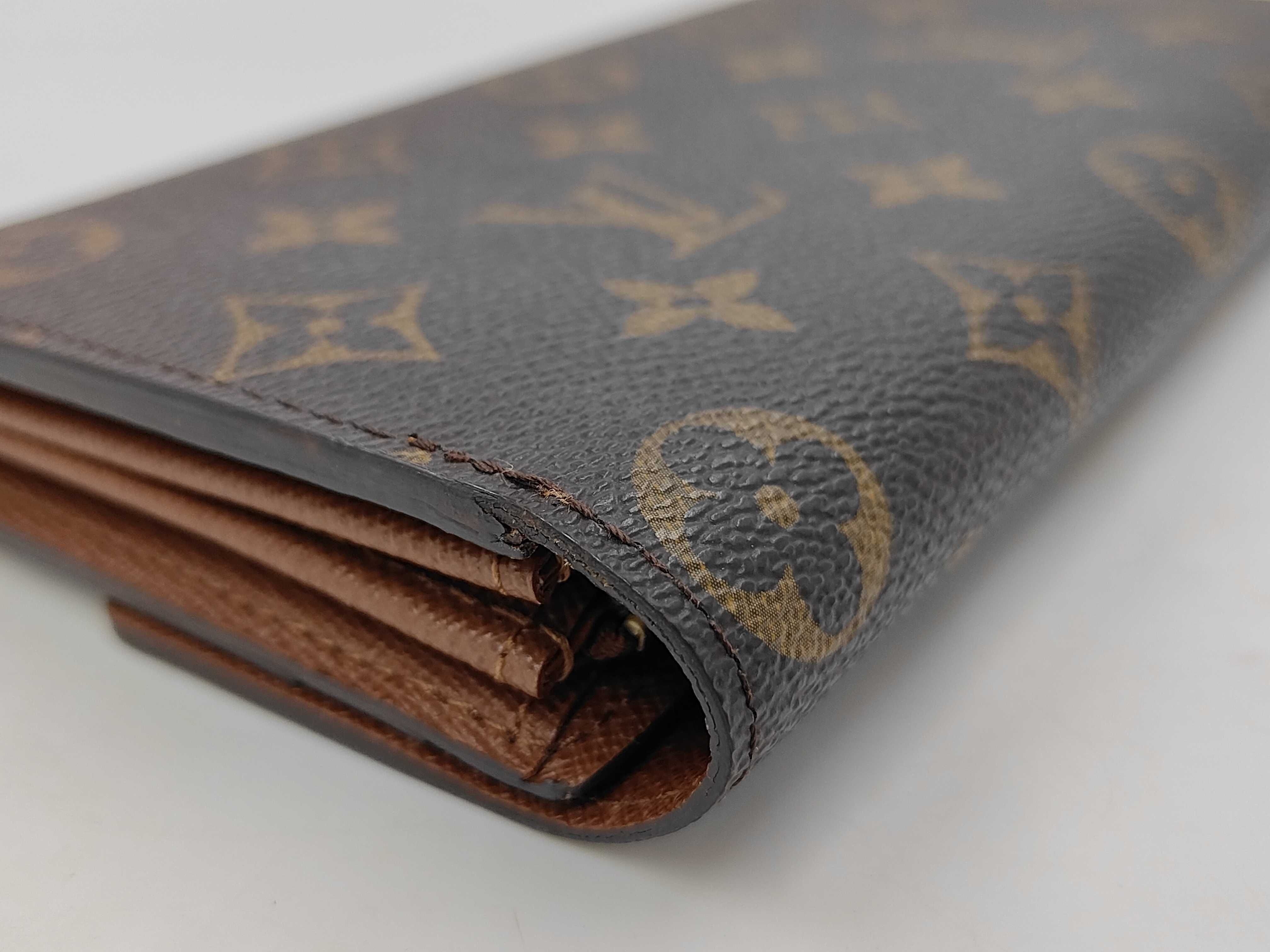 wallet — view 3