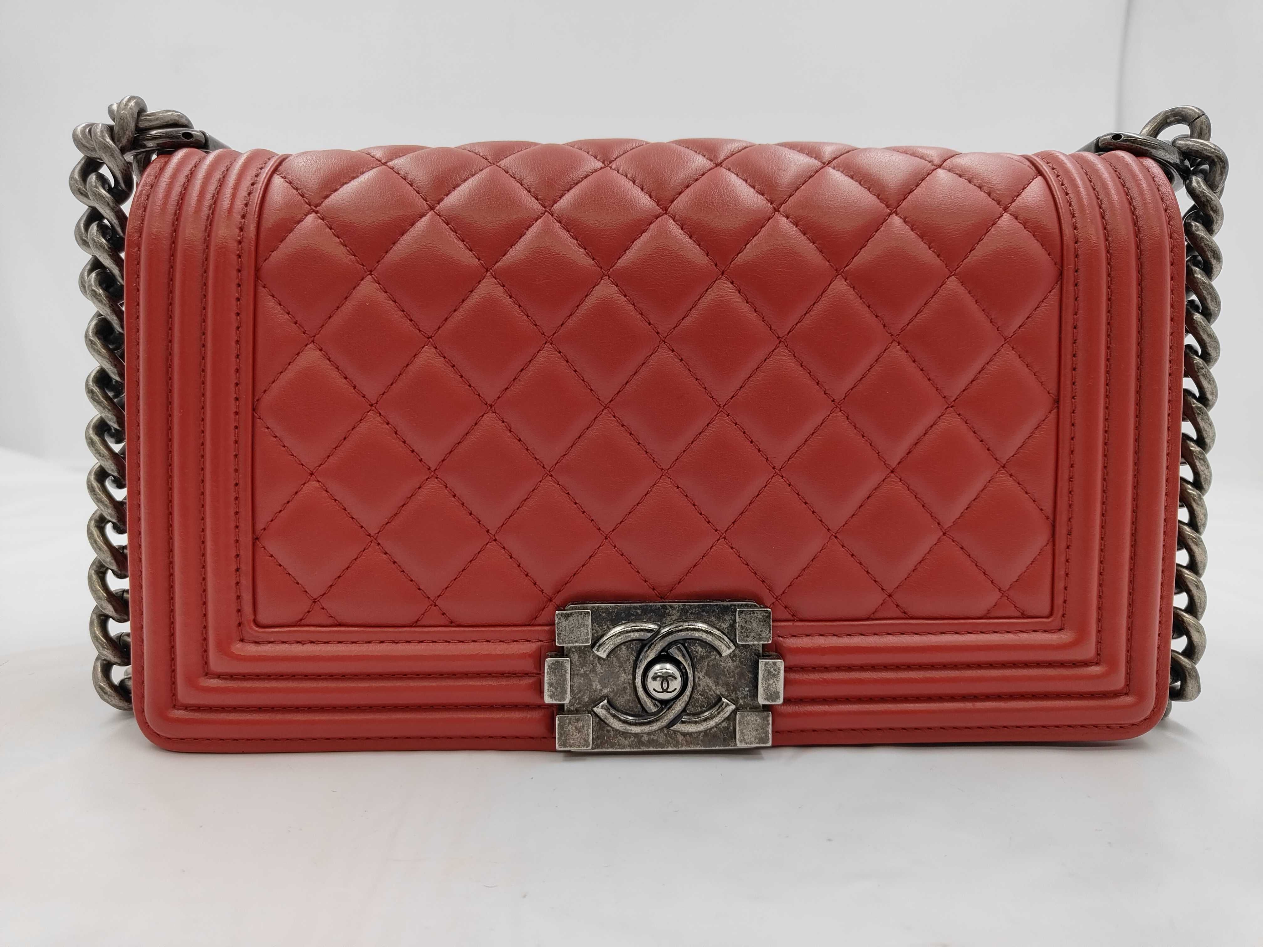 Diana 25 Matelassé Lambskin Red Shoulder Bag