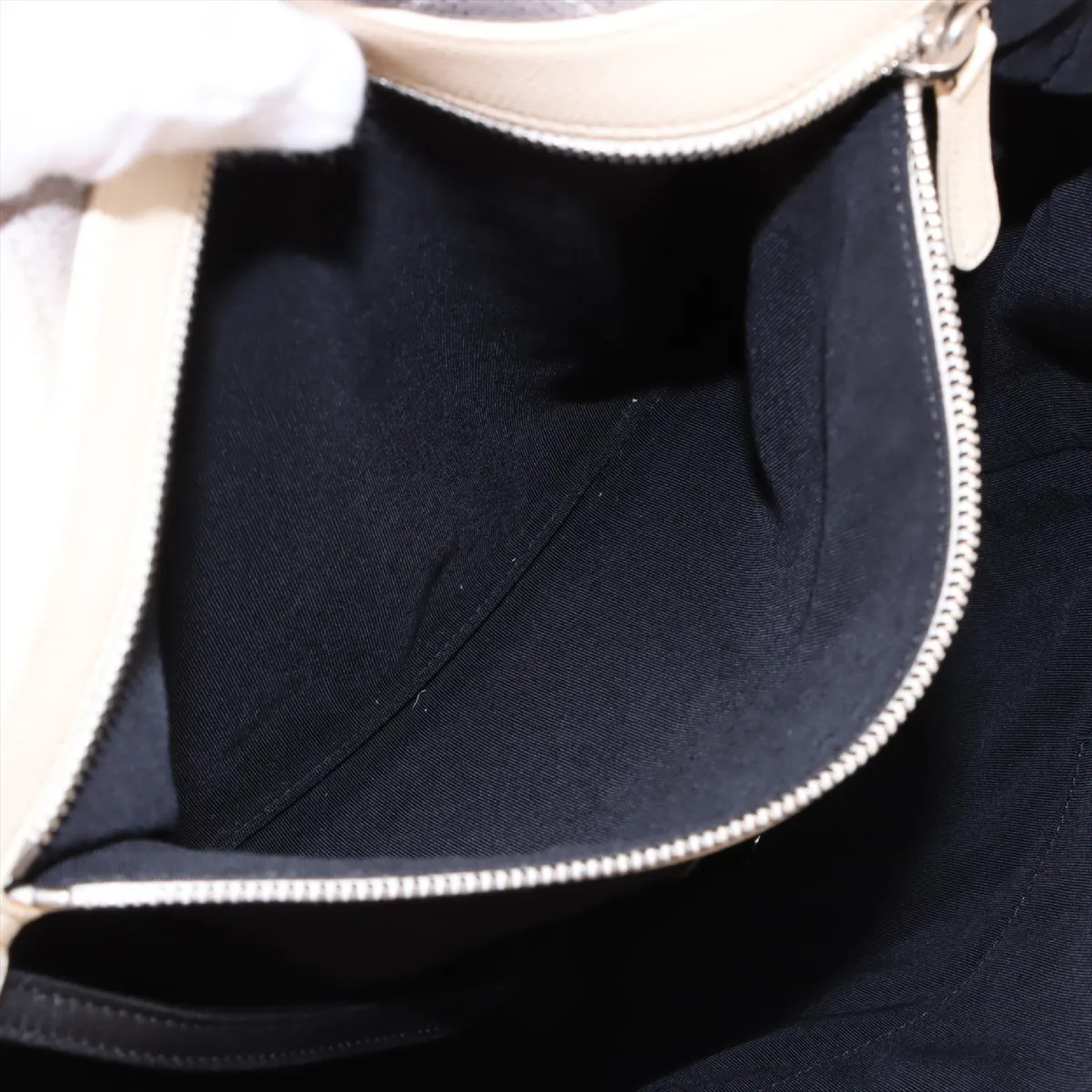 Matelassé Caviar Skin 2-Way Tote Bag 17779208 (Serial Number 17) — view 8