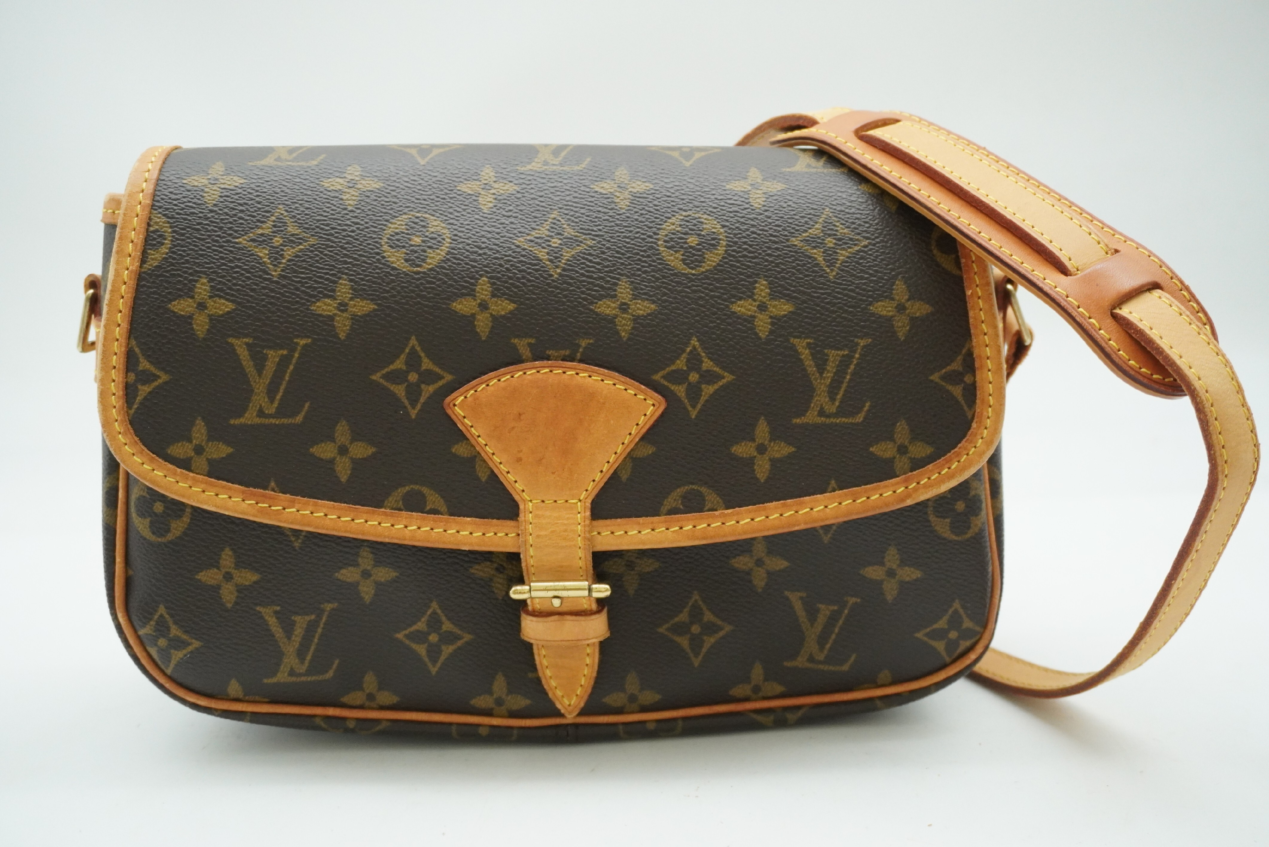 Monogram Sologne M42250 Shoulder Bag