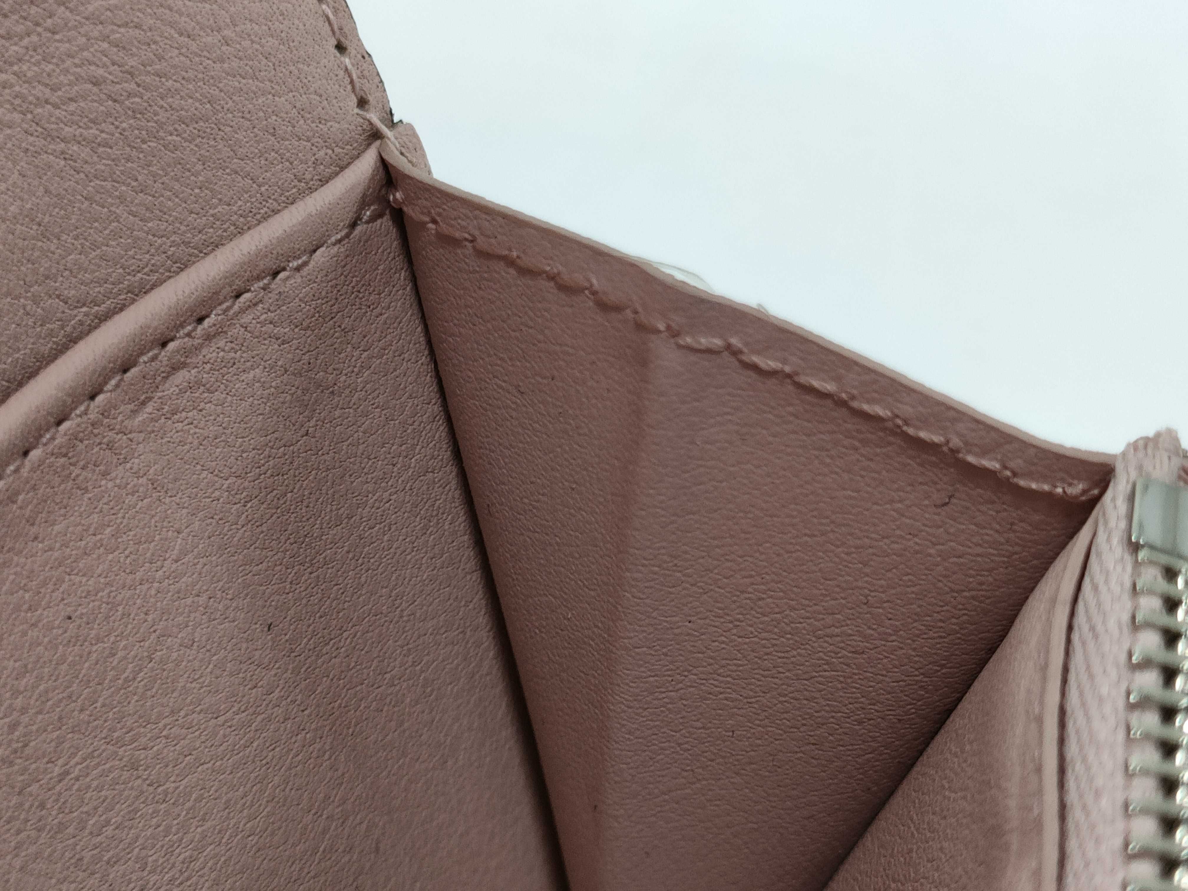 Mahina Wallet Louis Vuitton Portefeuille Iris Mahina Wallet — view 13