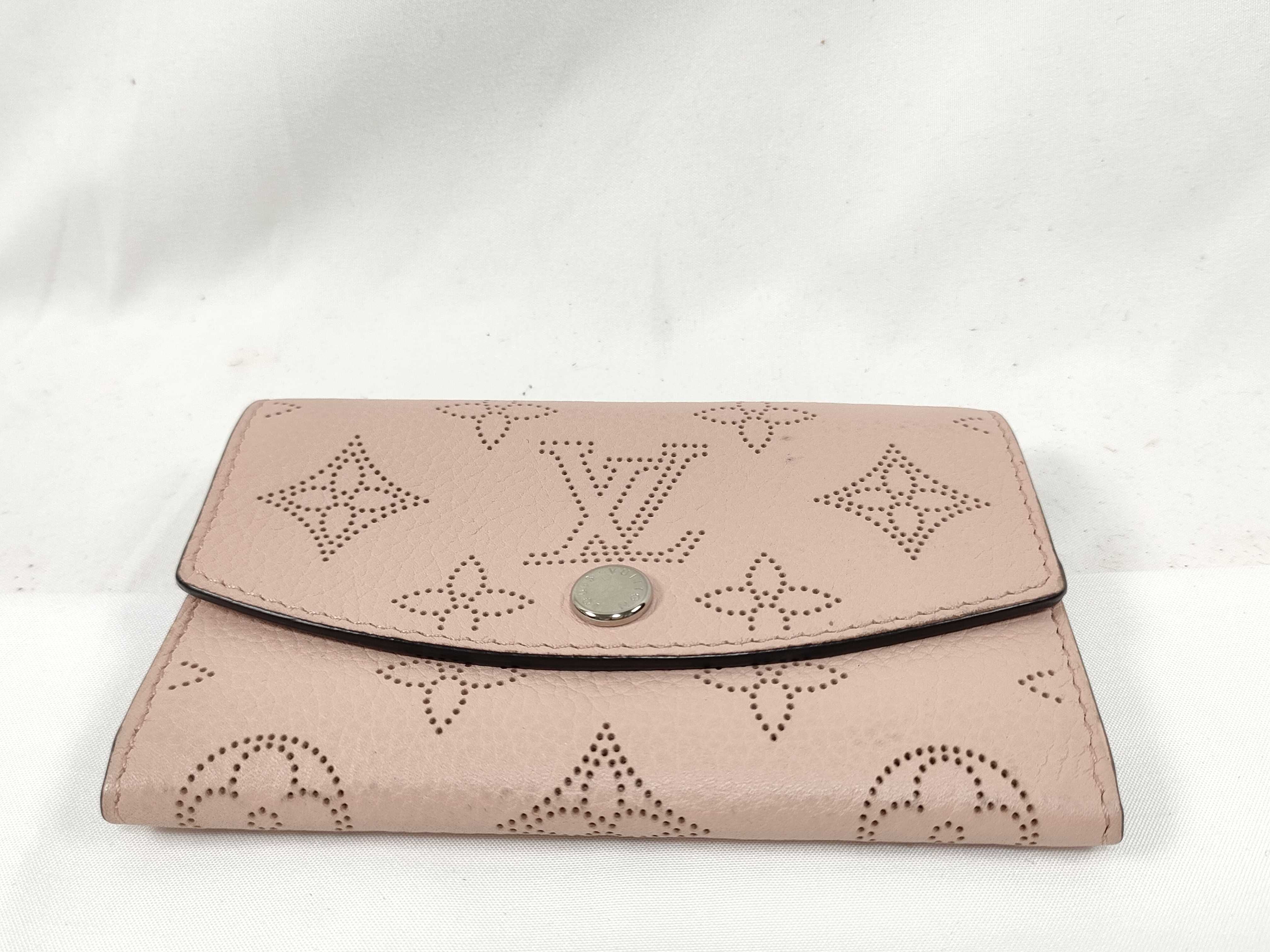 Mahina Wallet Louis Vuitton Portefeuille Iris Mahina Wallet — view 3