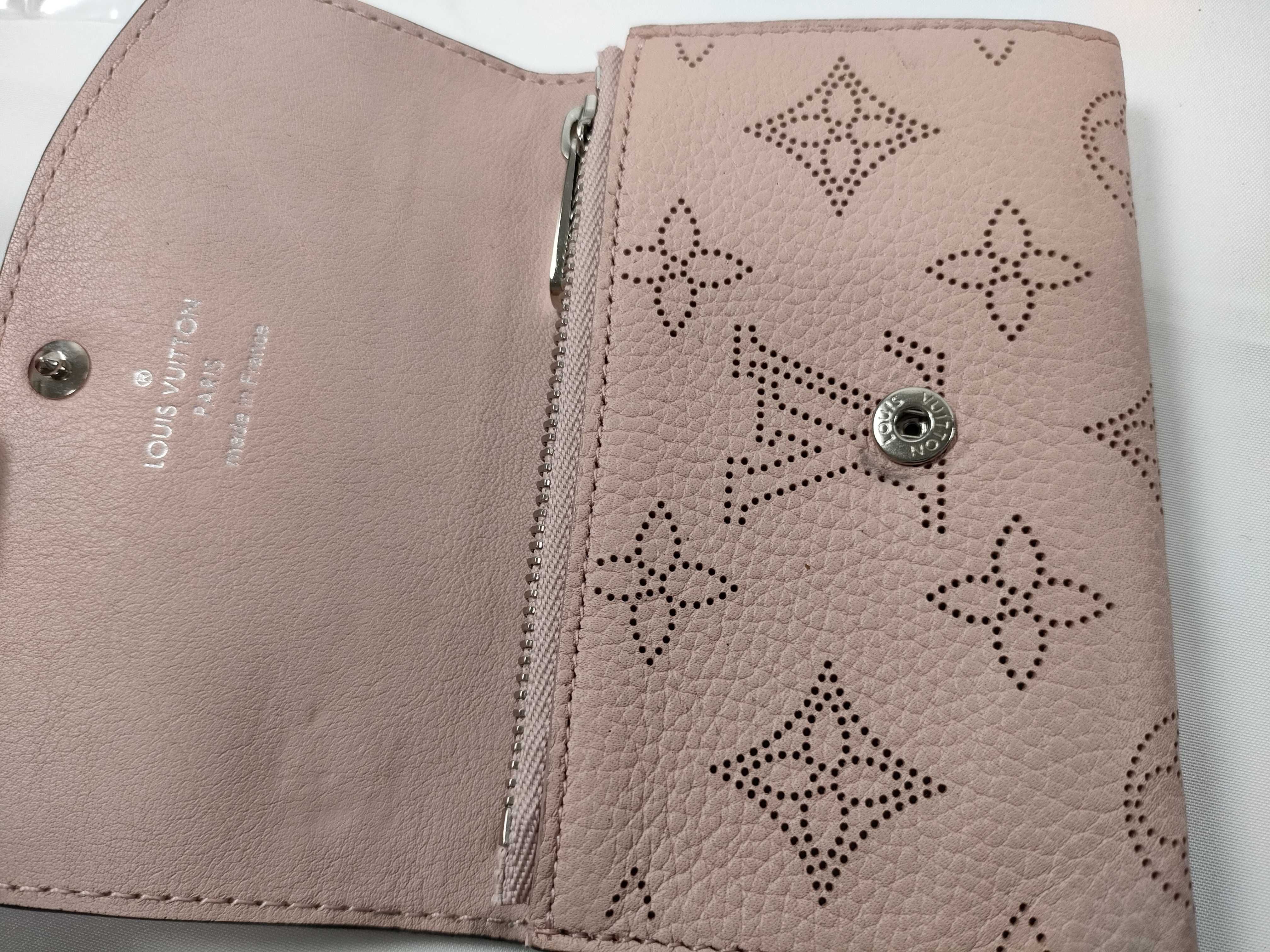 Mahina Wallet Louis Vuitton Portefeuille Iris Mahina Wallet — view 7