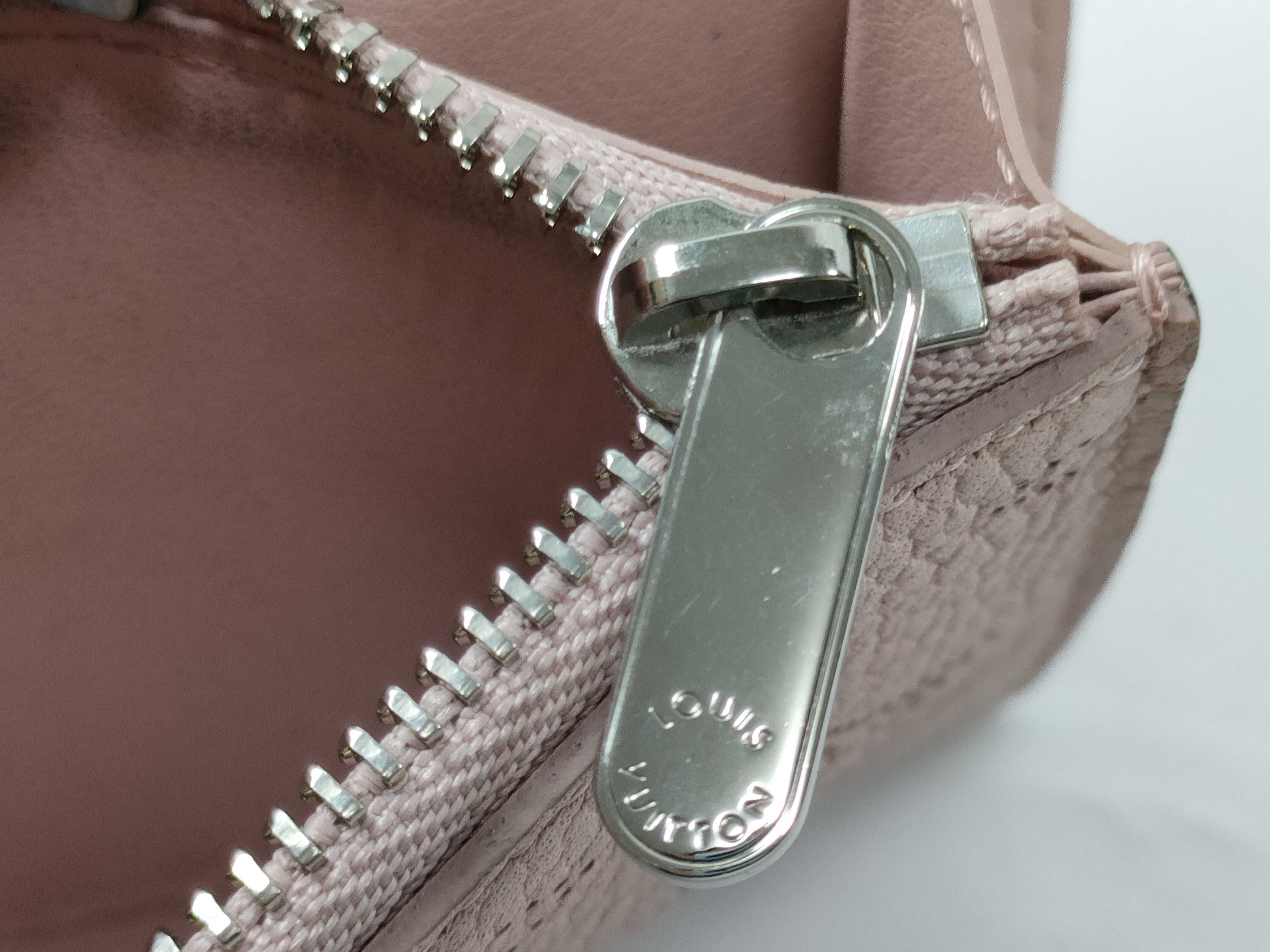 Mahina Wallet Louis Vuitton Portefeuille Iris Mahina Wallet — view 10