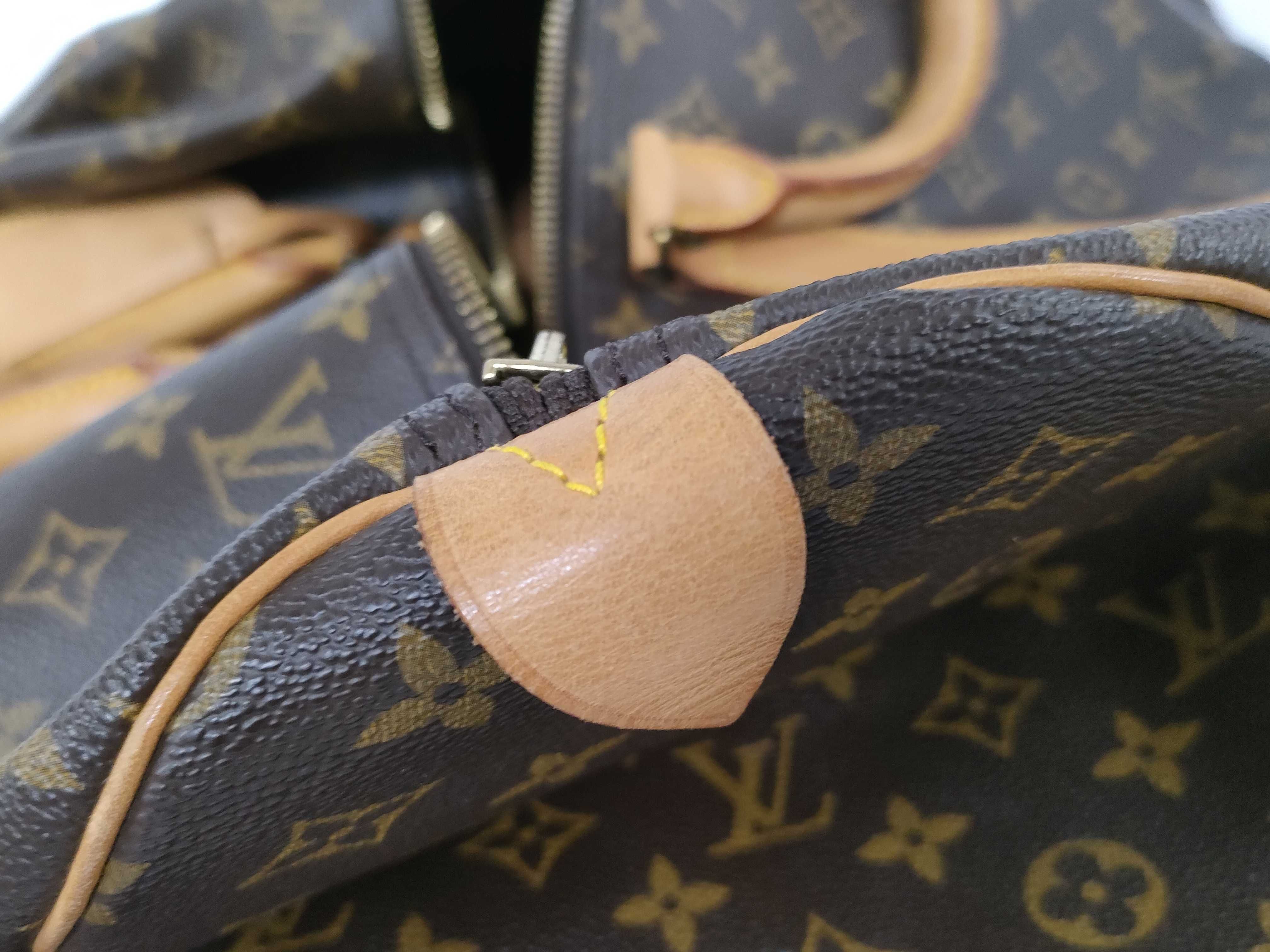 Monogram LV Keepall 60 Boston Bag — view 11