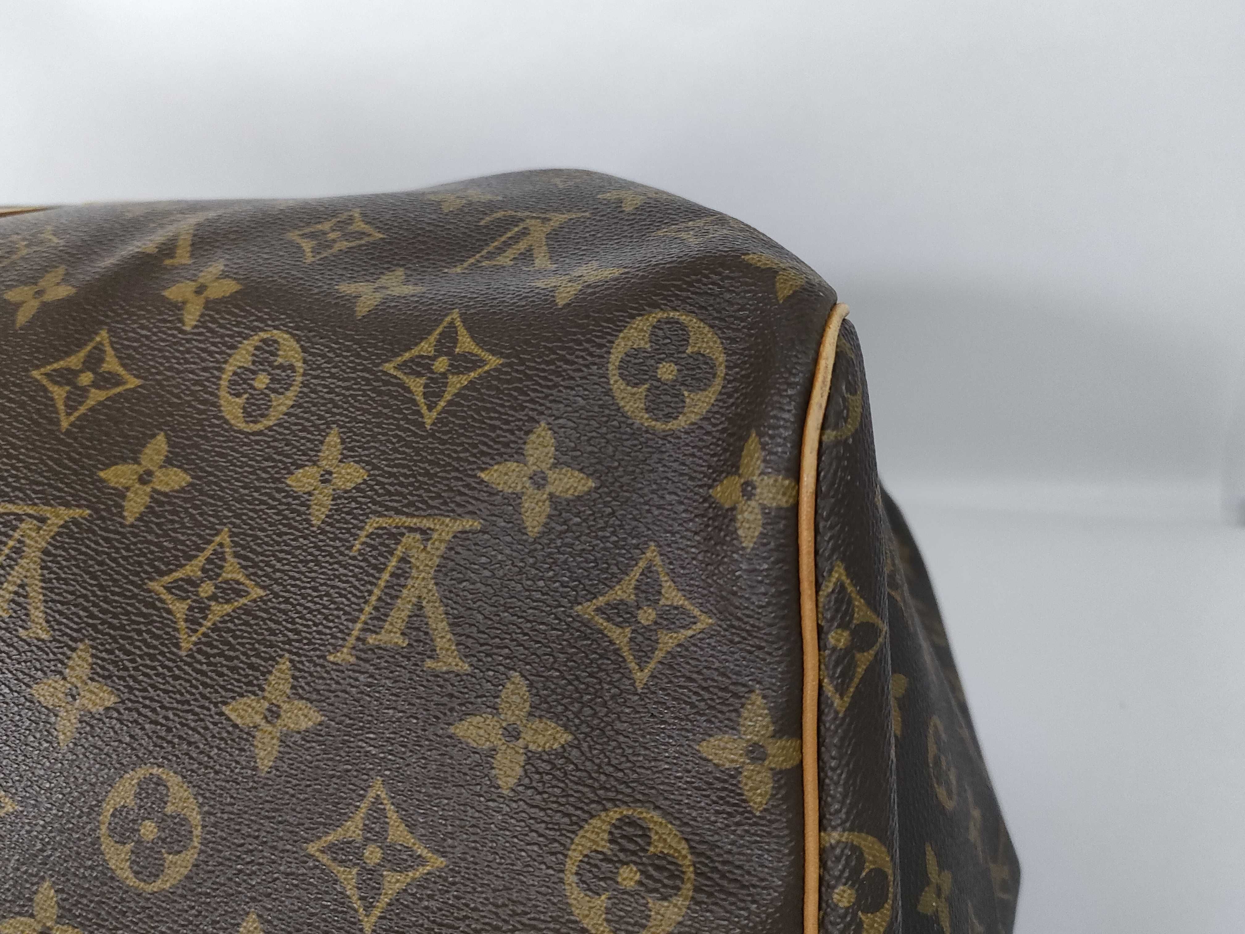 Monogram LV Keepall 60 Boston Bag — view 6