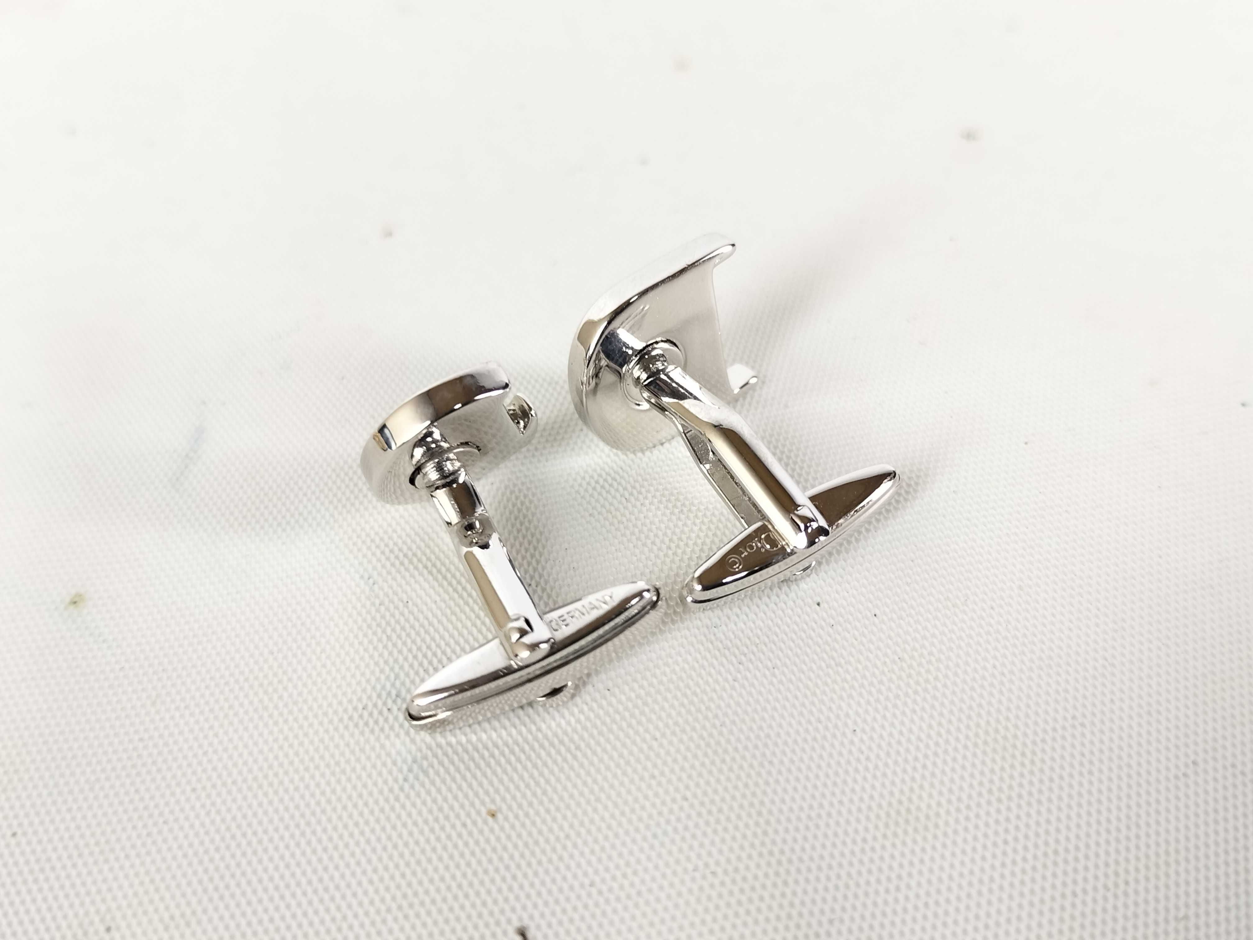 Cufflinks Set (2 pieces) - Tie Clip & Cufflinks — view 2