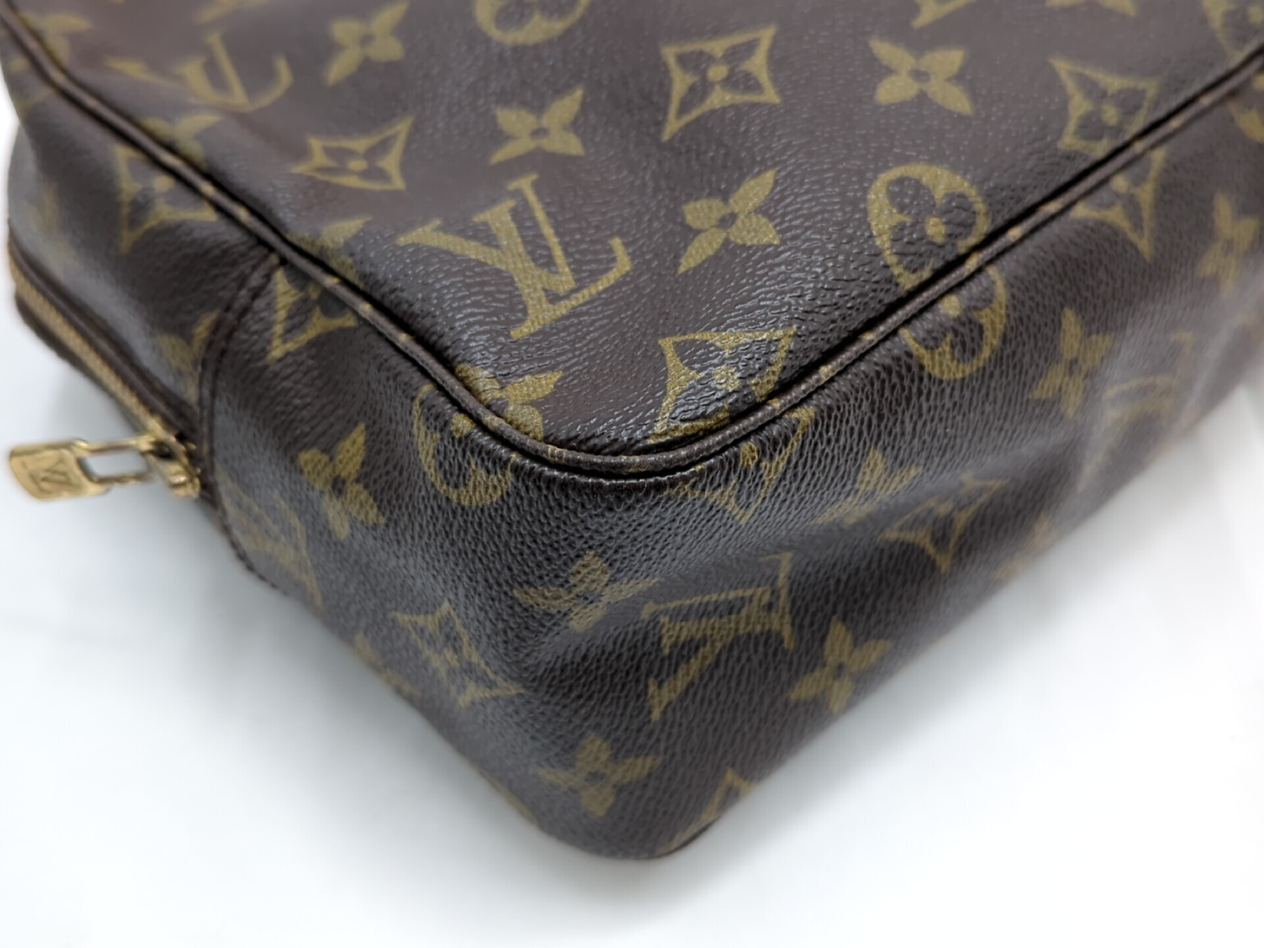 M47524 Monogram Trousses Toilette 23 Clutch Bag — view 3