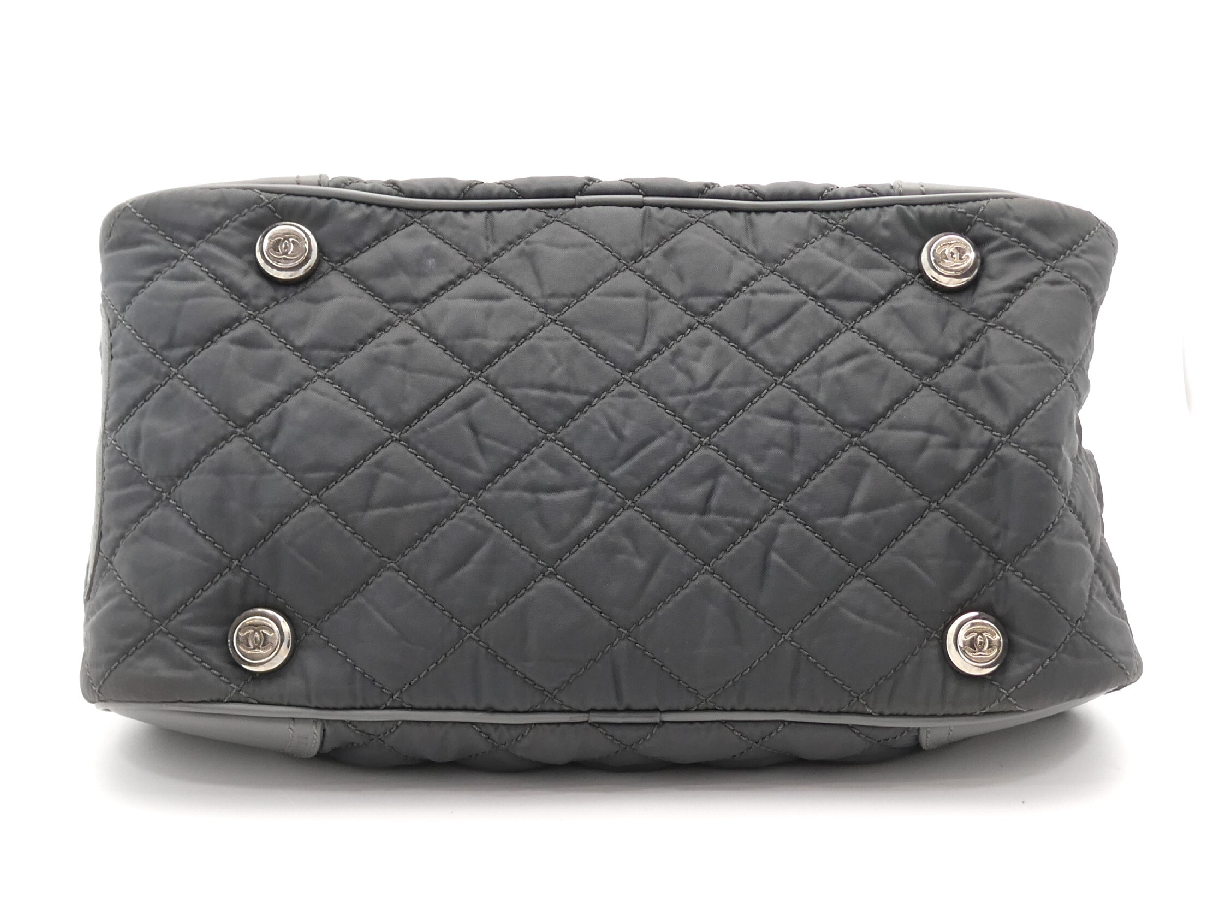 Matelassé Nylon Leather Grey Boston Bag — view 5