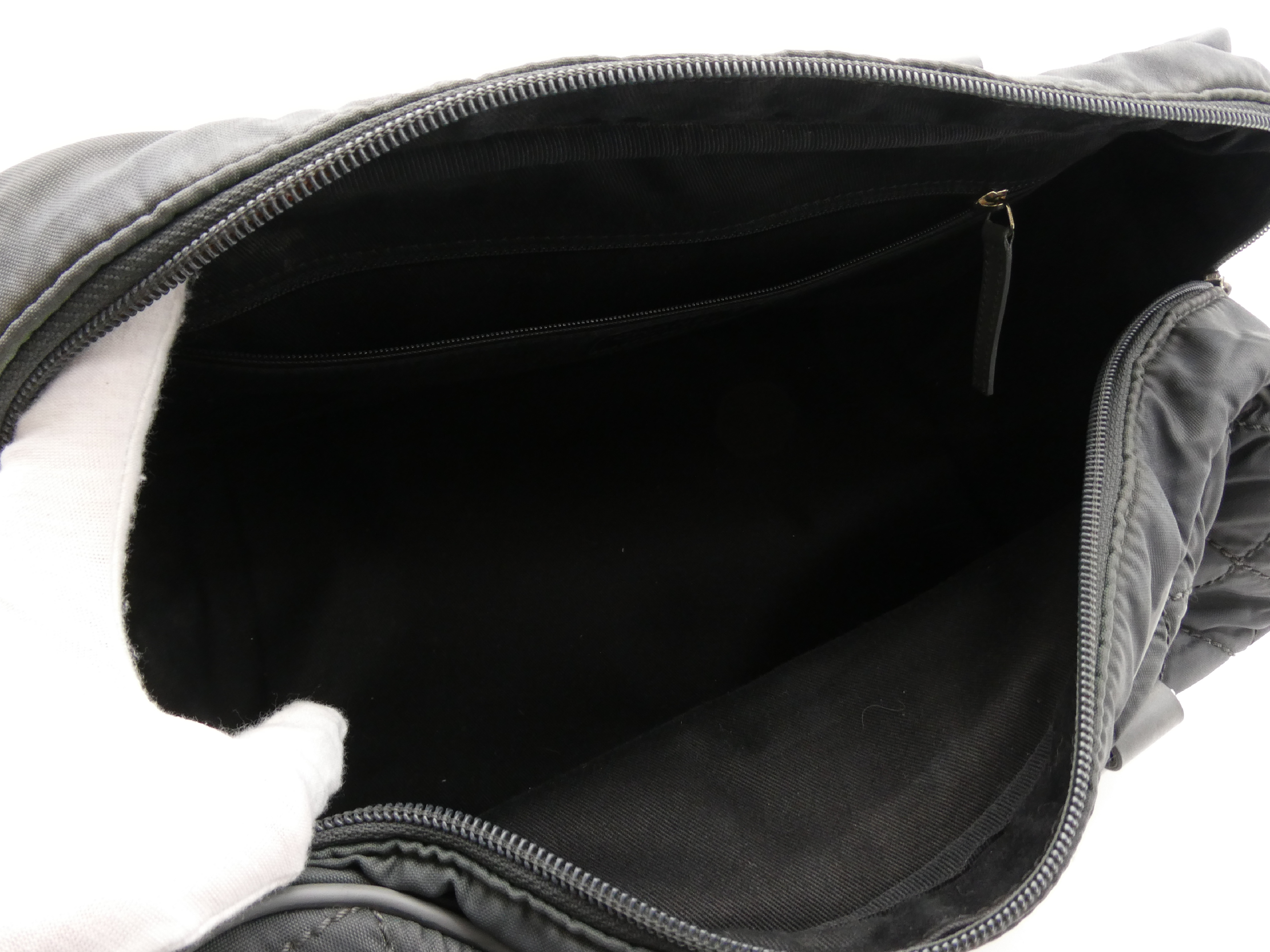 Matelassé Nylon Leather Grey Boston Bag — view 7