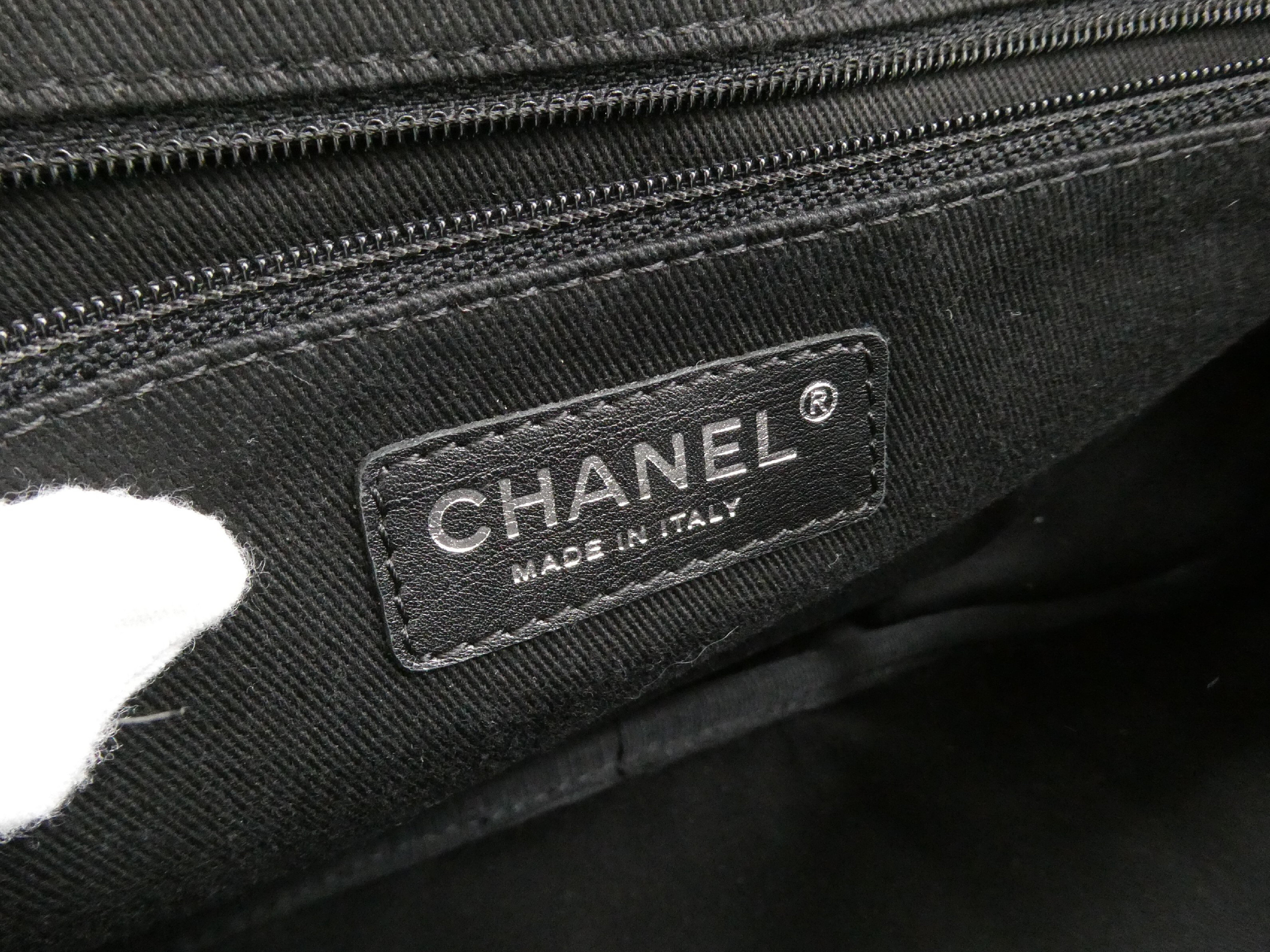 Matelassé Nylon Leather Grey Boston Bag — view 8