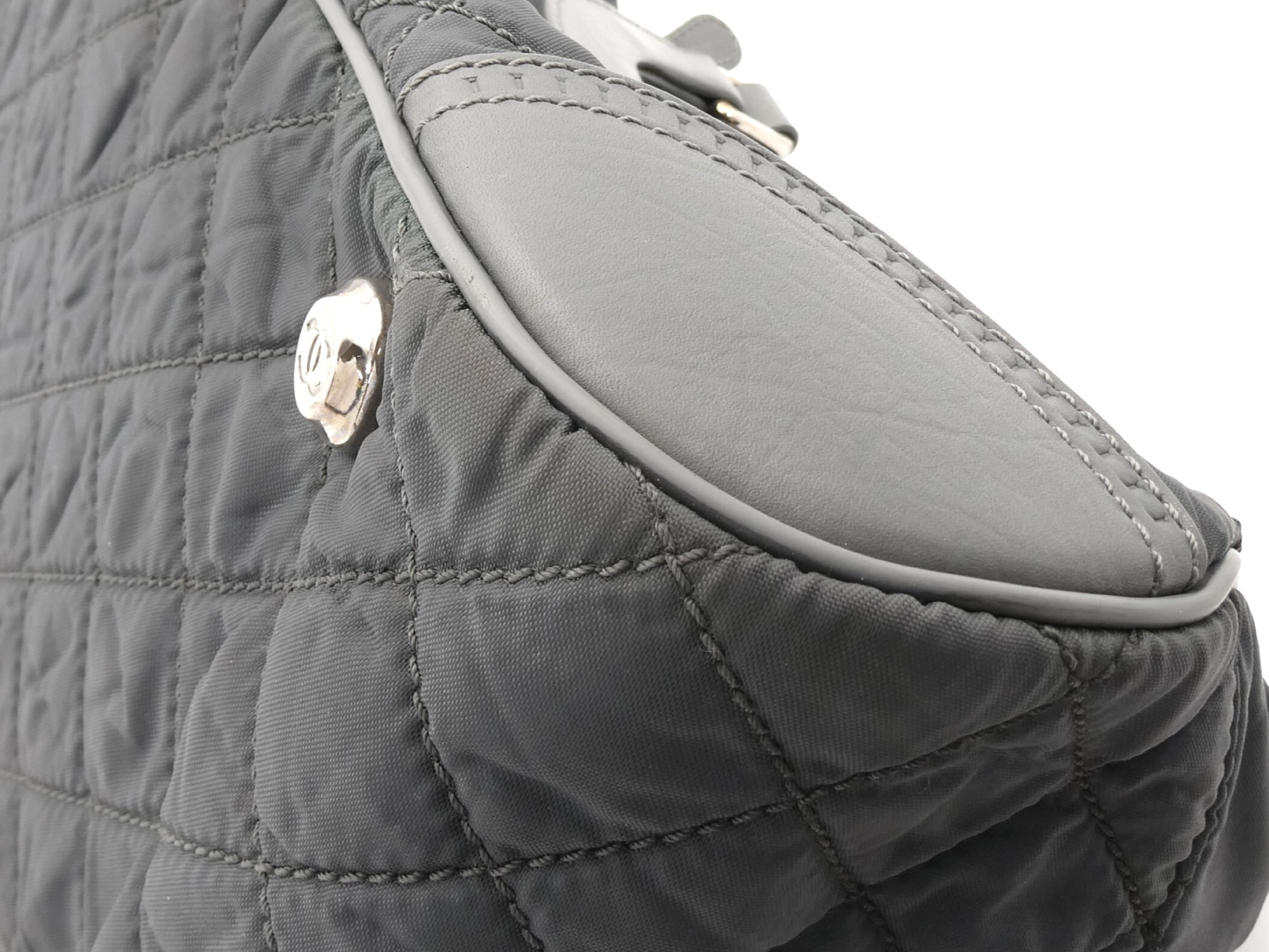 Matelassé Nylon Leather Grey Boston Bag — view 10