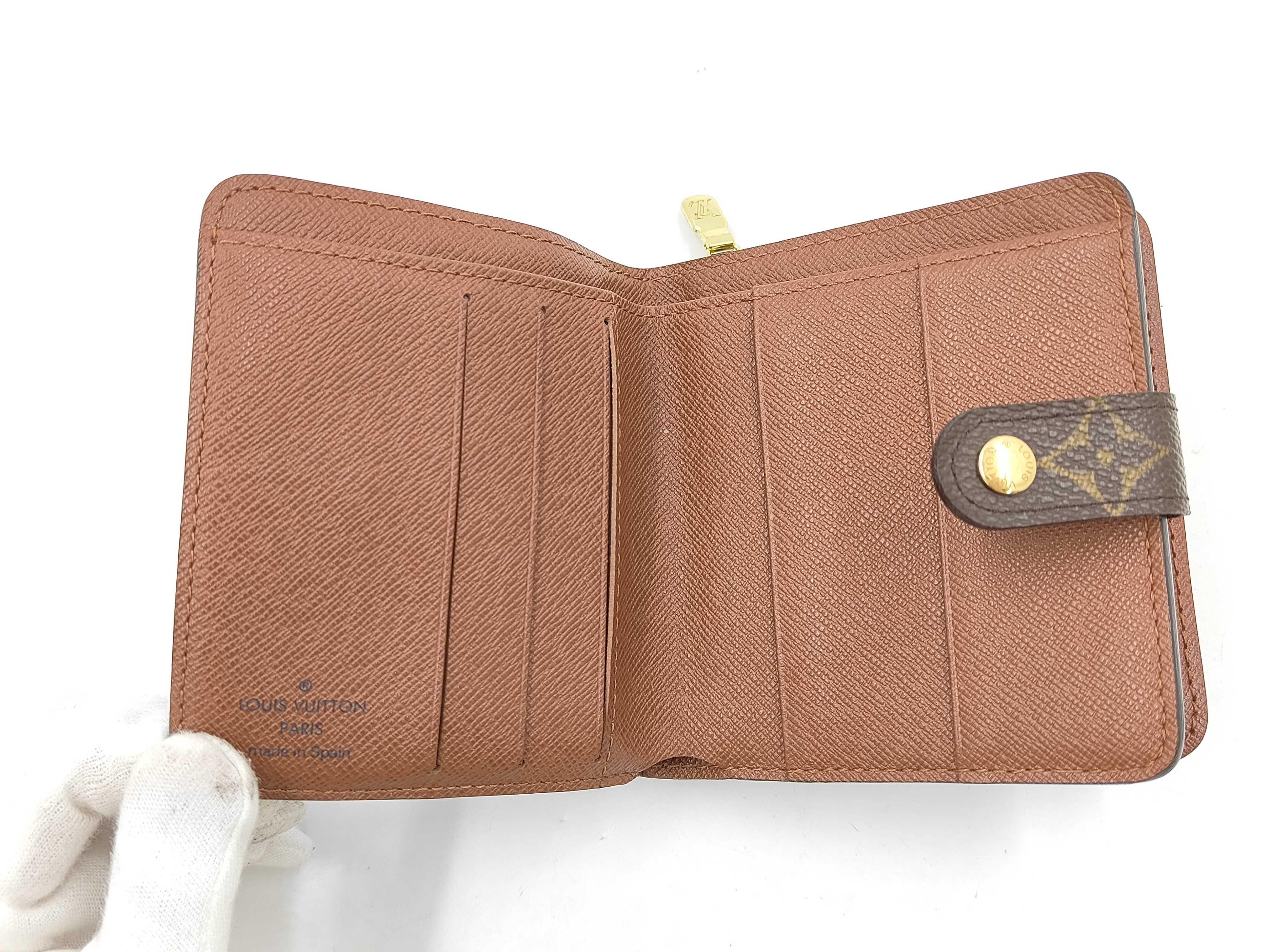 LV Louis Vuitton M61667 Compact Zip Monogram Brown Compact Wallet — view 7
