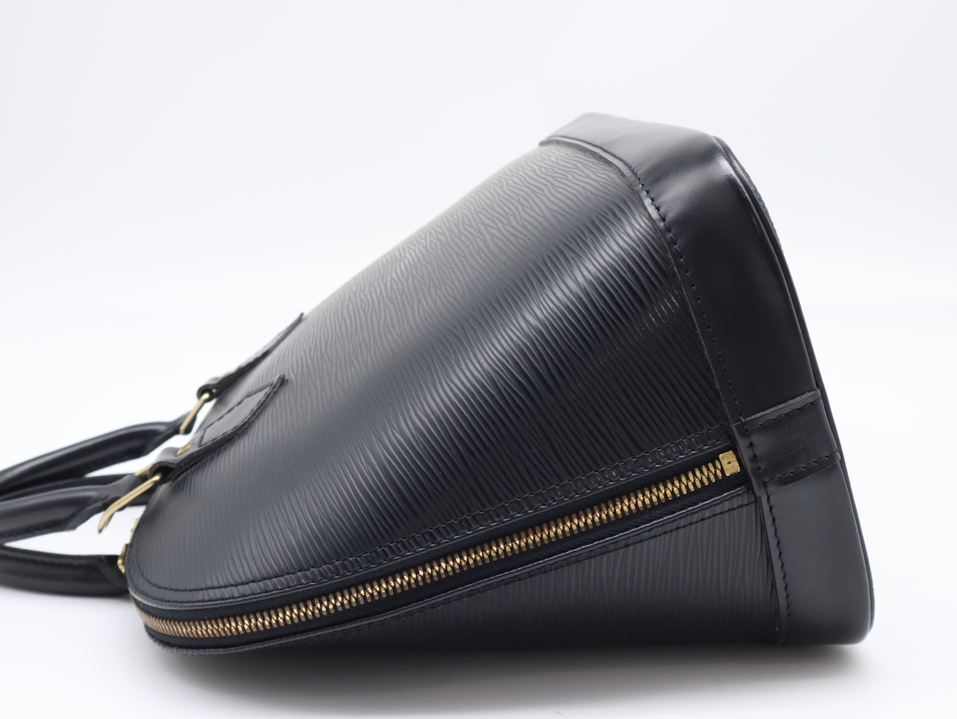 M52142 Epi Alma Noir Handbag — view 3