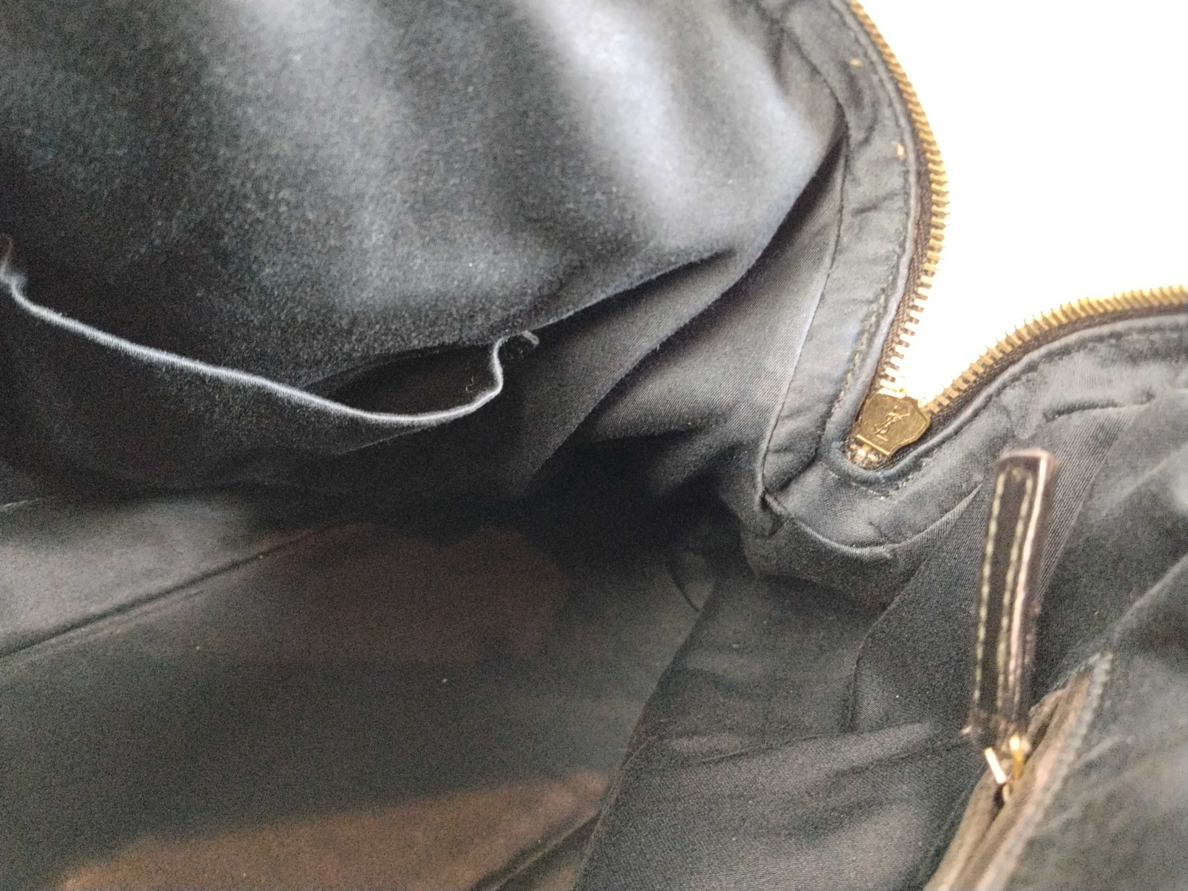 handbag, Yves Saint Laurent Muse handbag, leather, black handbag — view 11