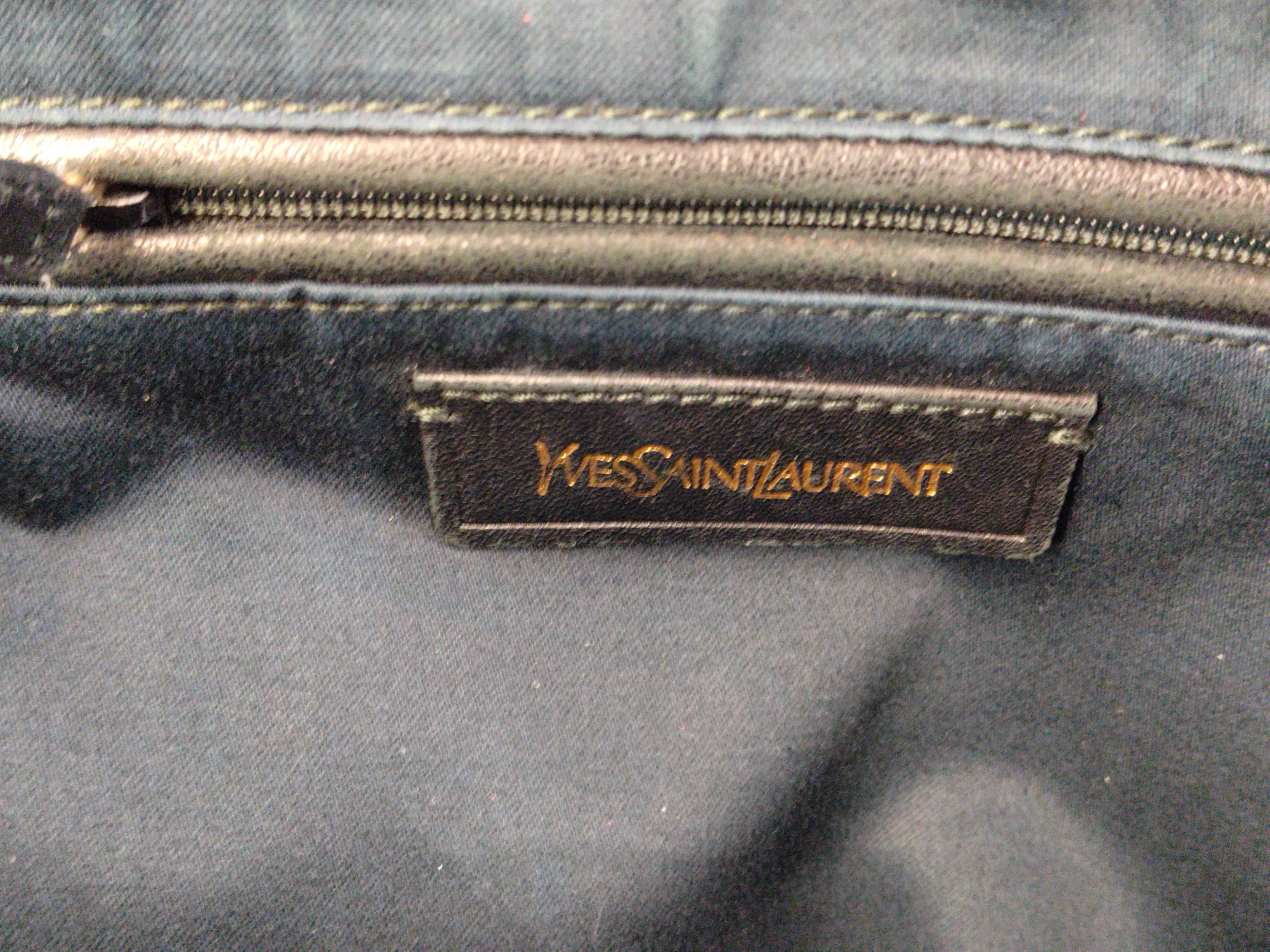 handbag, Yves Saint Laurent Muse handbag, leather, black handbag — view 12